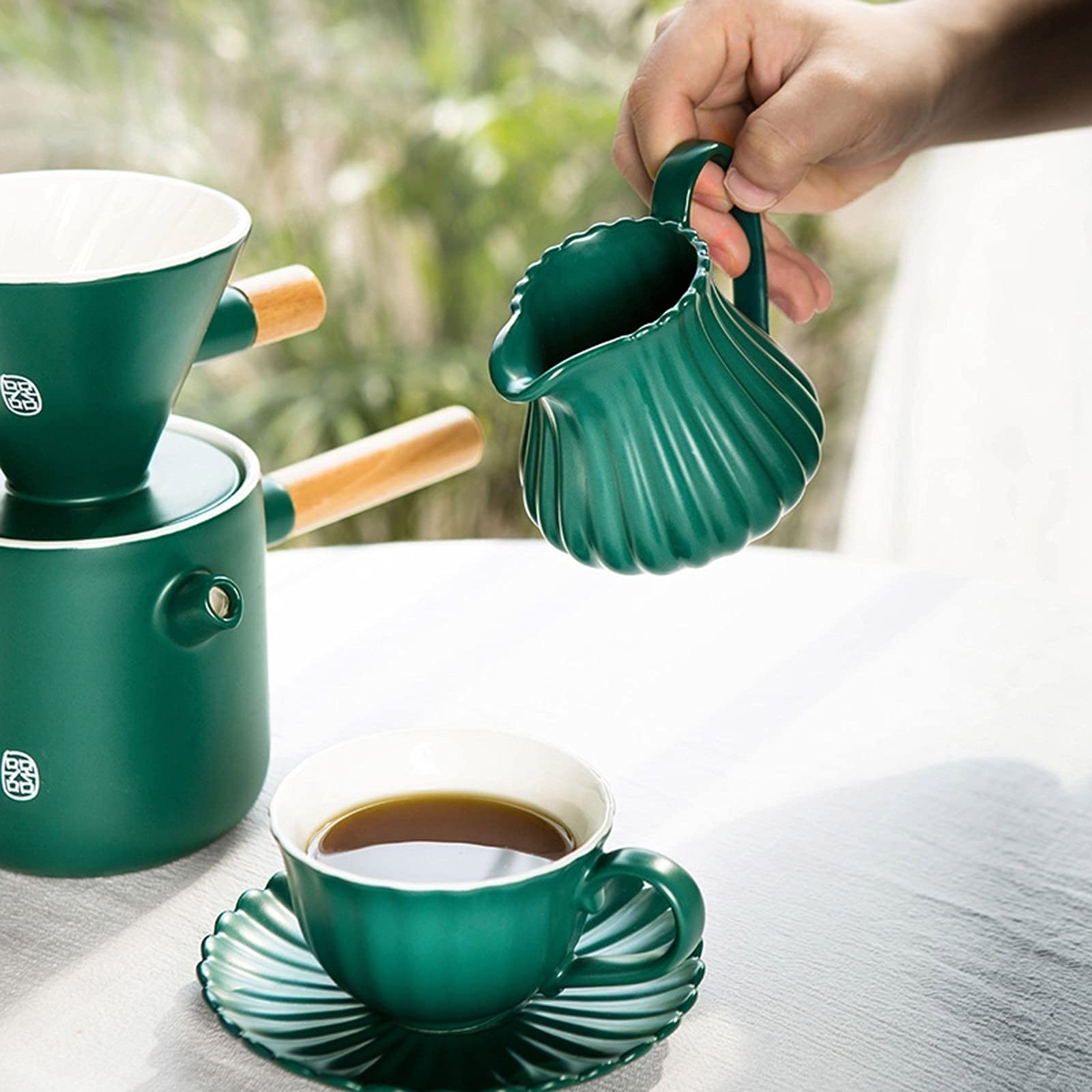 Amazon | シュガーポット・ミルクピッチャー コーヒーと茶の肉の船に