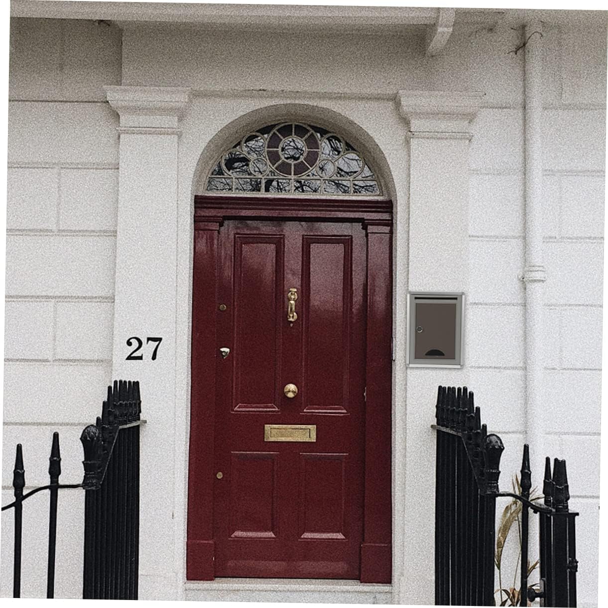 TEHAUX 2pcs Wall-Mounted Mailbox Metal Wall Mount Mail Box Capacity for Envelopes Documents Newspapers Magazines Lock