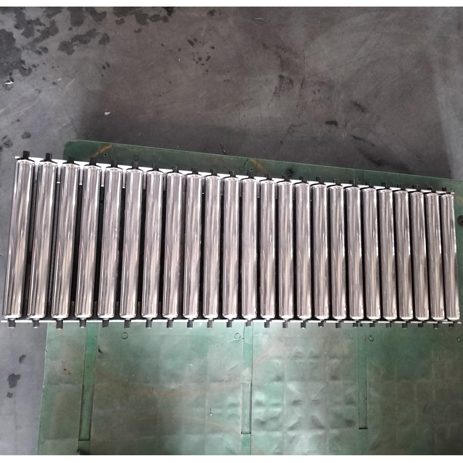 Rouleaux en acier inoxydable 1,5" pour réparer vos convoyeurs