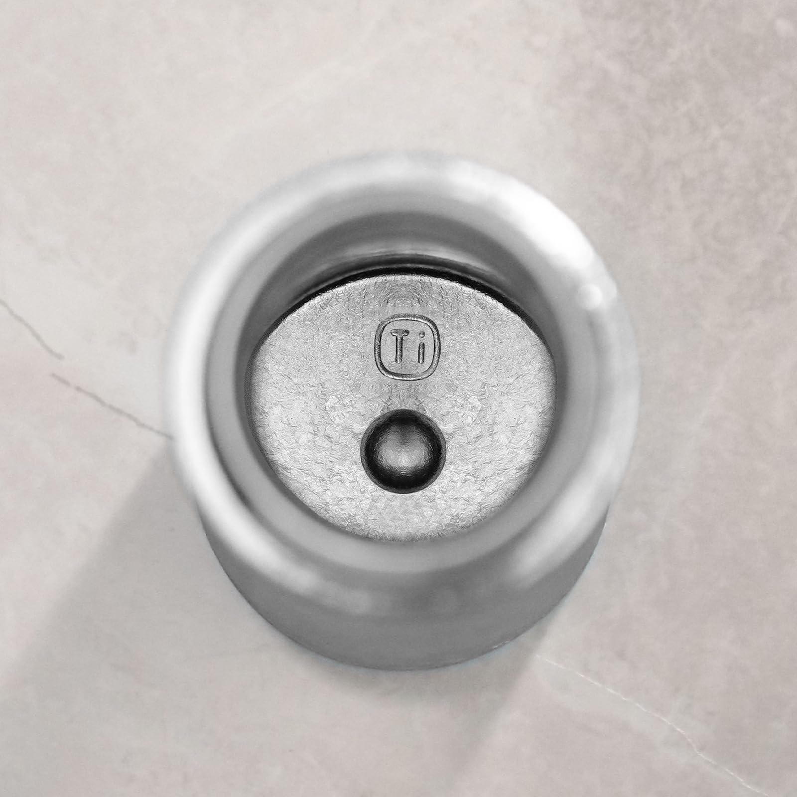 ZING TTI Pure Titanium Isolierbecher, Edelmetall Teetasse, 425.2 g, doppelwandiger vakuumisolierter Becher, Kaffeetasse, langlebige Temperaturerhaltung, kann als Geschenk gegeben werden (Grün)