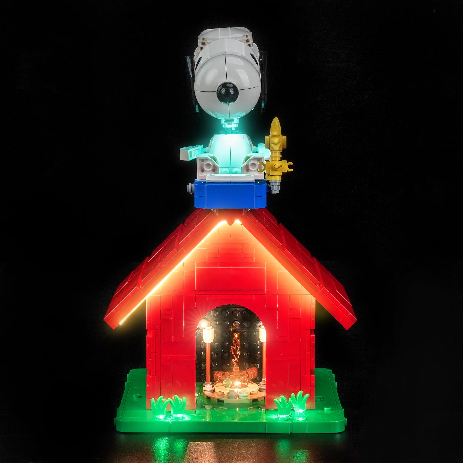 LocoLee Licht Kit kompatibel mit Lego Peanuts: Snoopys Hundehütte, (kein Modell, nur Licht) Dekorative Beleuchtung Set Compatible with Lego 21368 Peanuts: Snoopy's Doghouse