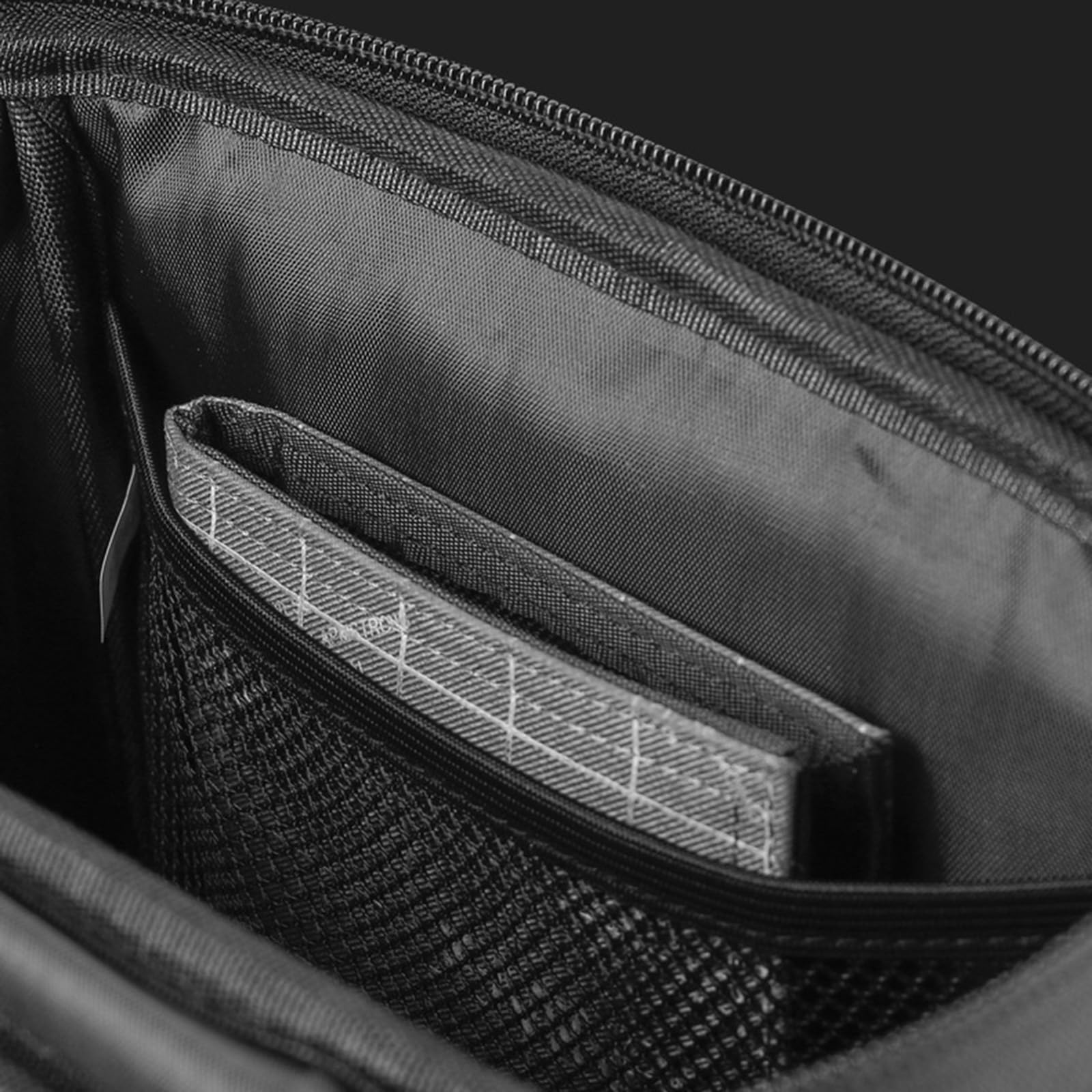Sacoche de Guidon de Vélo Étanche, Adaptateur de Guidon Avant et Bandoulière 5L Sacoche de Cadre de Vélo avec Écran Tactile pour Smartphone