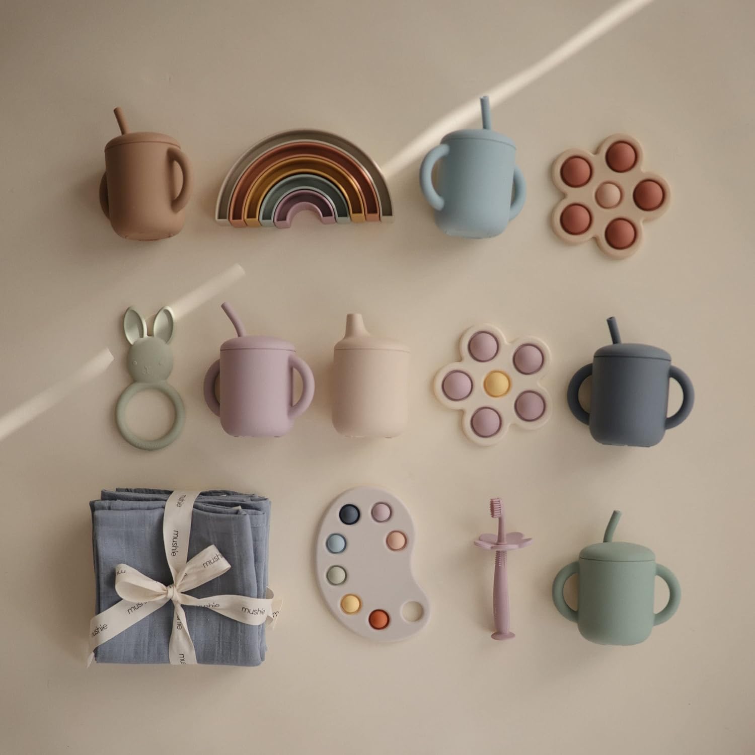 mushie 100% Silicone Baby Sippy Cup | 6 Months+ (Powder Blue)