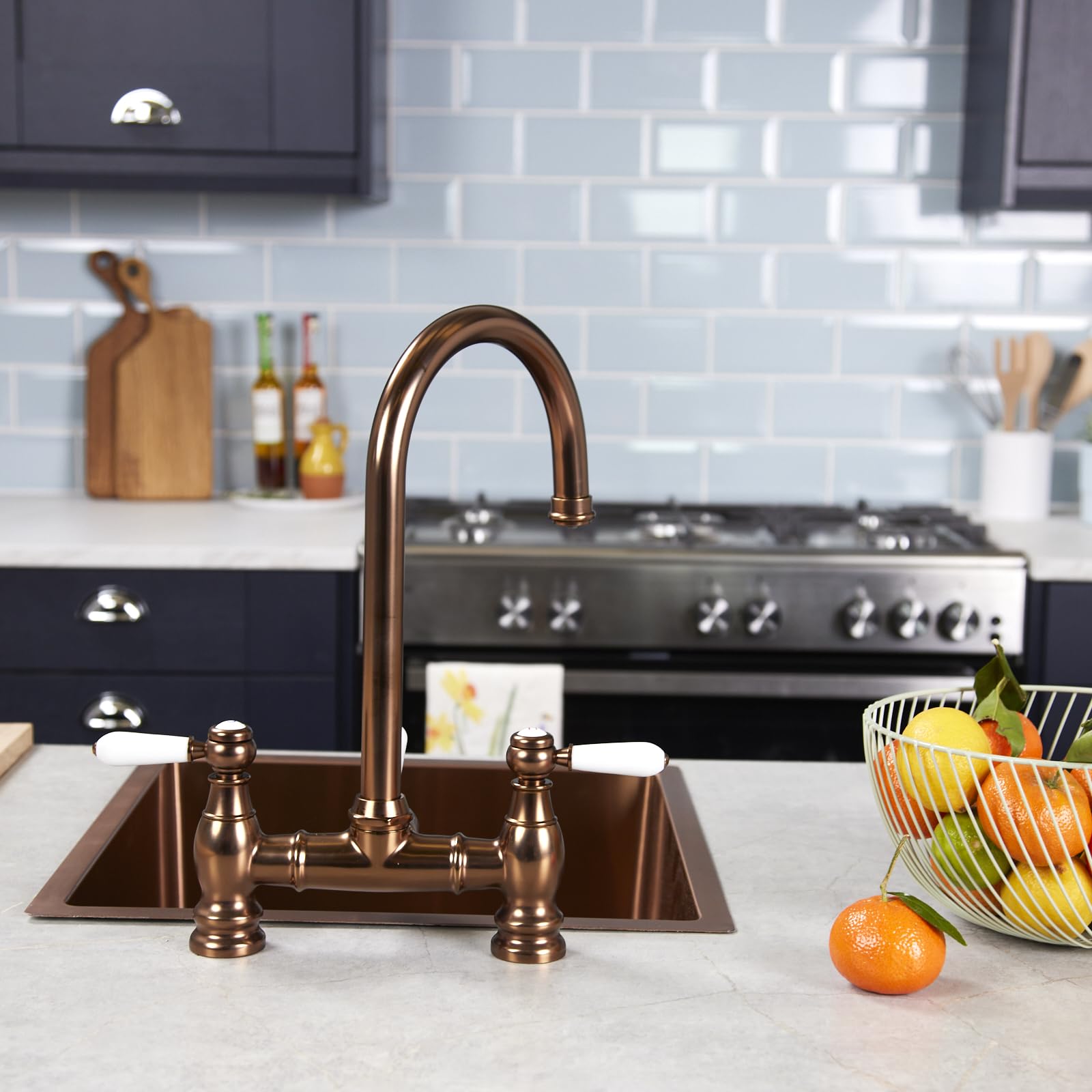 flöde klas | Traditional Bridge Style 3 in 1 Instant Boiling Tap | Whie Ceramic Levers | Instant hot Boiling Water in Your Kitchen (Brushed Copper)