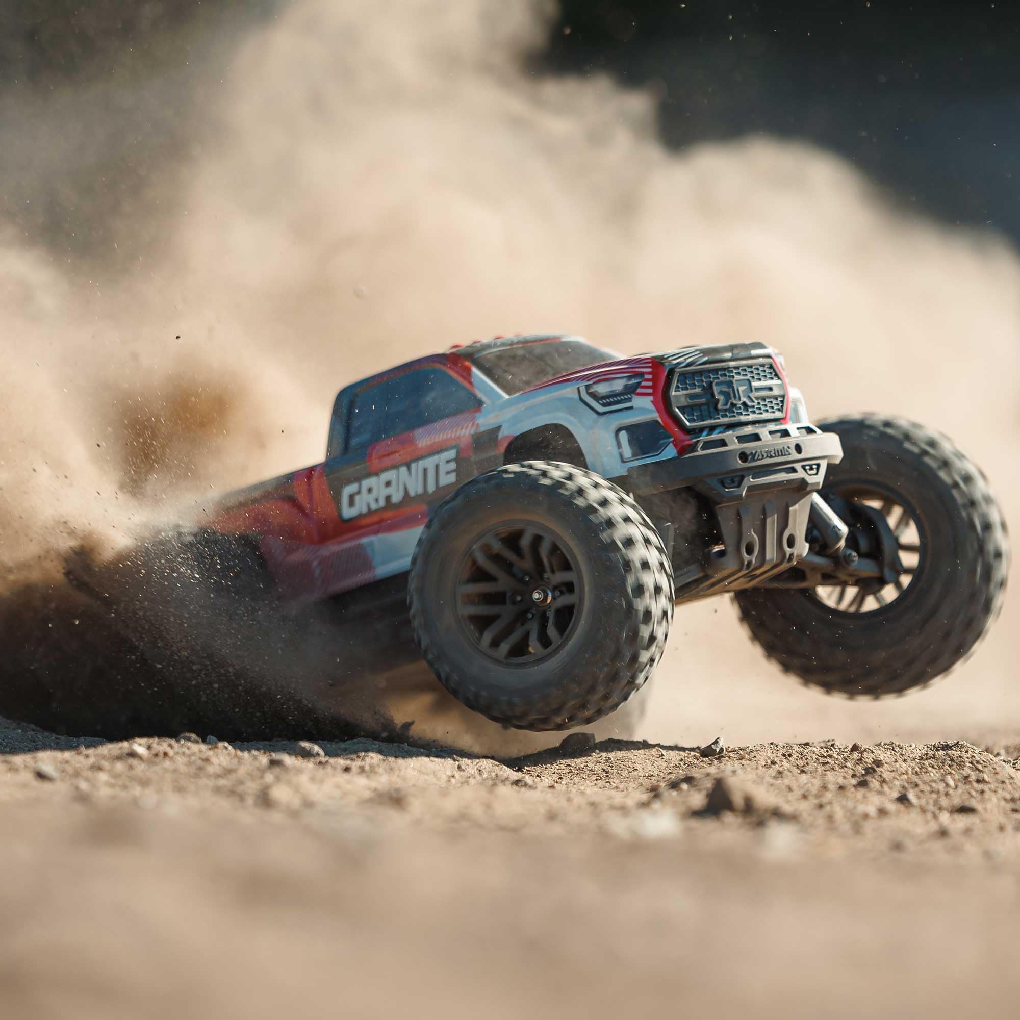 Amazon.com: ARRMA RC Truck 1/10 Granite 4X4 223S BLX