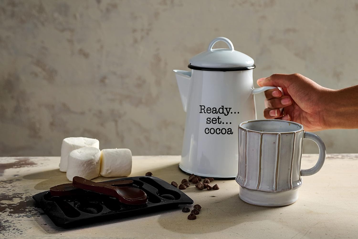 Mud Pie Enamel Cocoa Pitcher Set; pitcher 40 1/2 oz | mold 7" x 5"