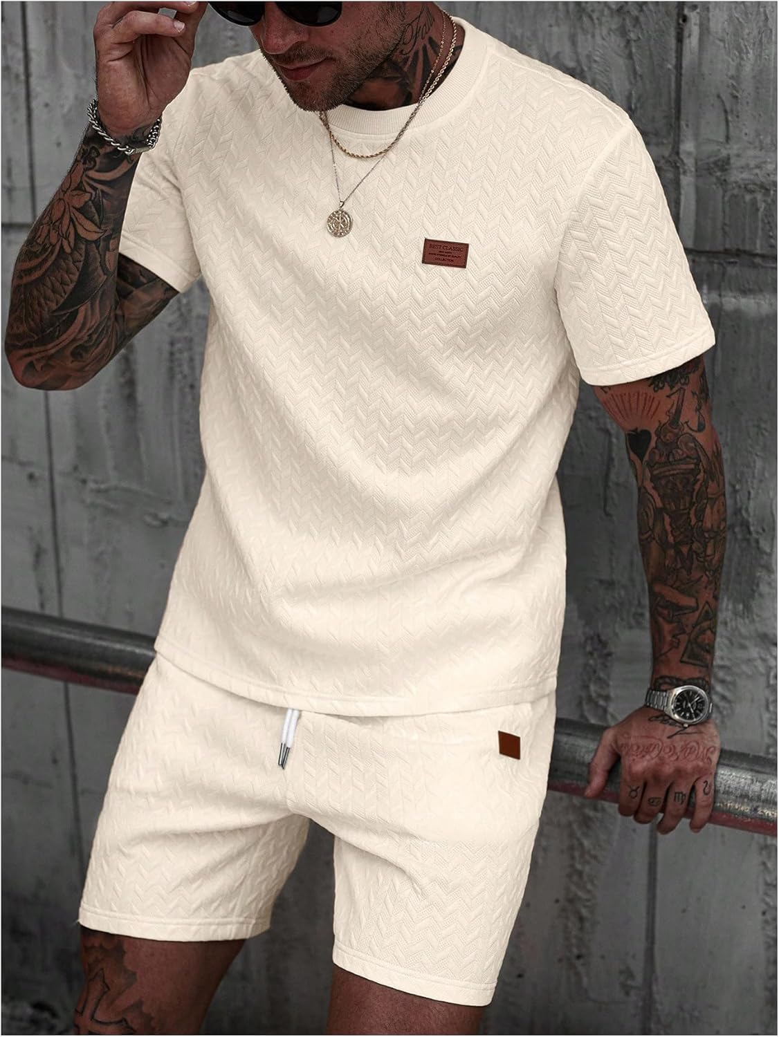 Verdusa Men's 2 Piece Vacation Outfits Textured Letter Short Sleeve Tees with Shorts Comfy Set