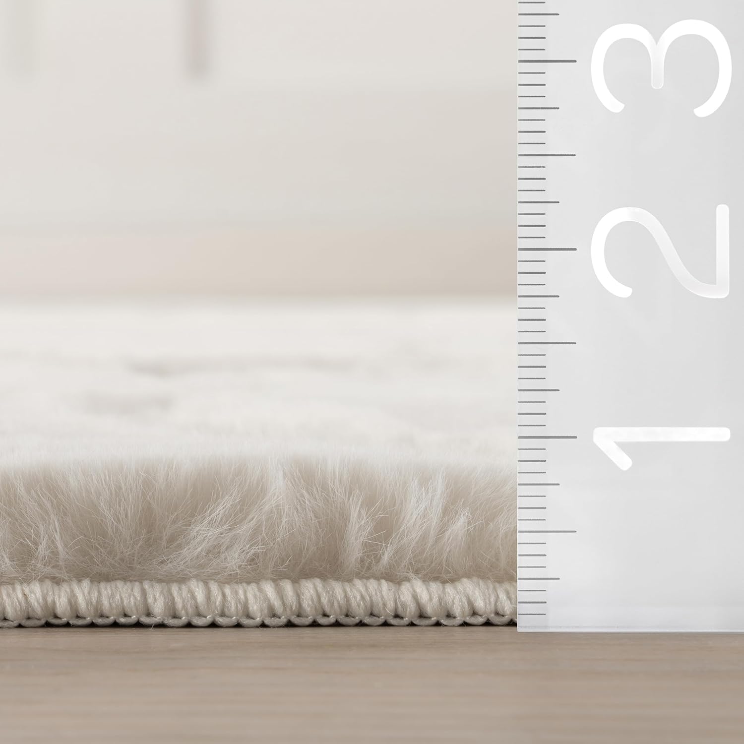 Rugs USA x Padma Lakshmi Rythymn Diamond Plush Cloud Washable Rug, 8x10, Off White