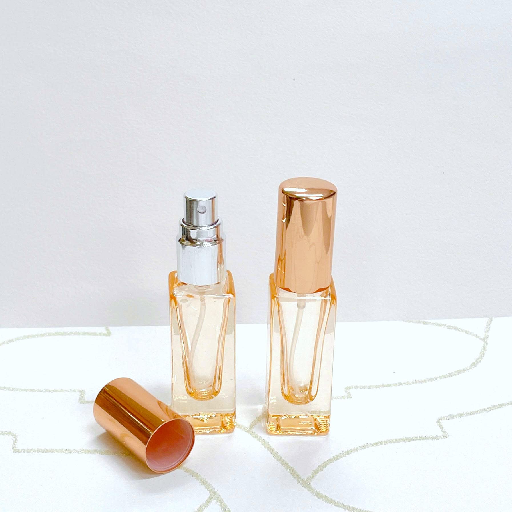 LARDINI 香水 オレンジ色 角型ボトル オレンジ色の香水 四角形ボトル