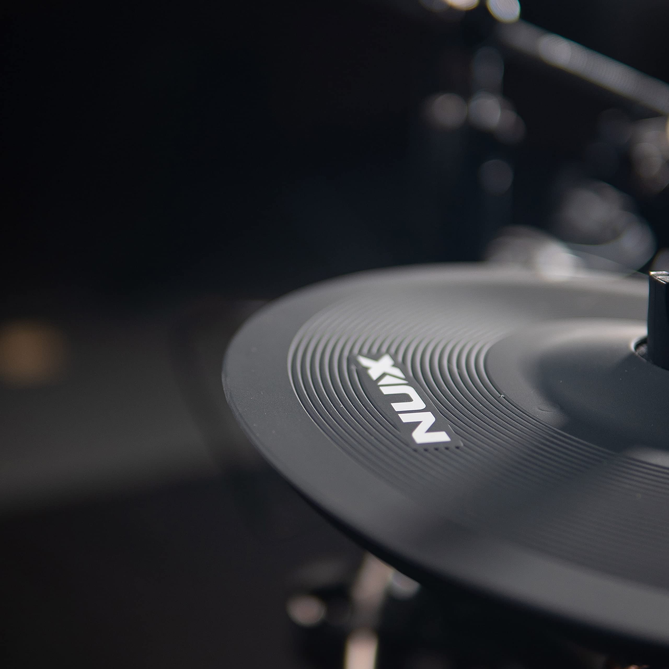 Nux DM-7X Digitales Drumkit, digitales Drumset mit REMO Mesh Heads (Dual-Triggering-Technologie, Coach-Funktion, Bluetooth, Aux-In, Sound-Library mit 18 User Kits, Record Funktion), Schwarz