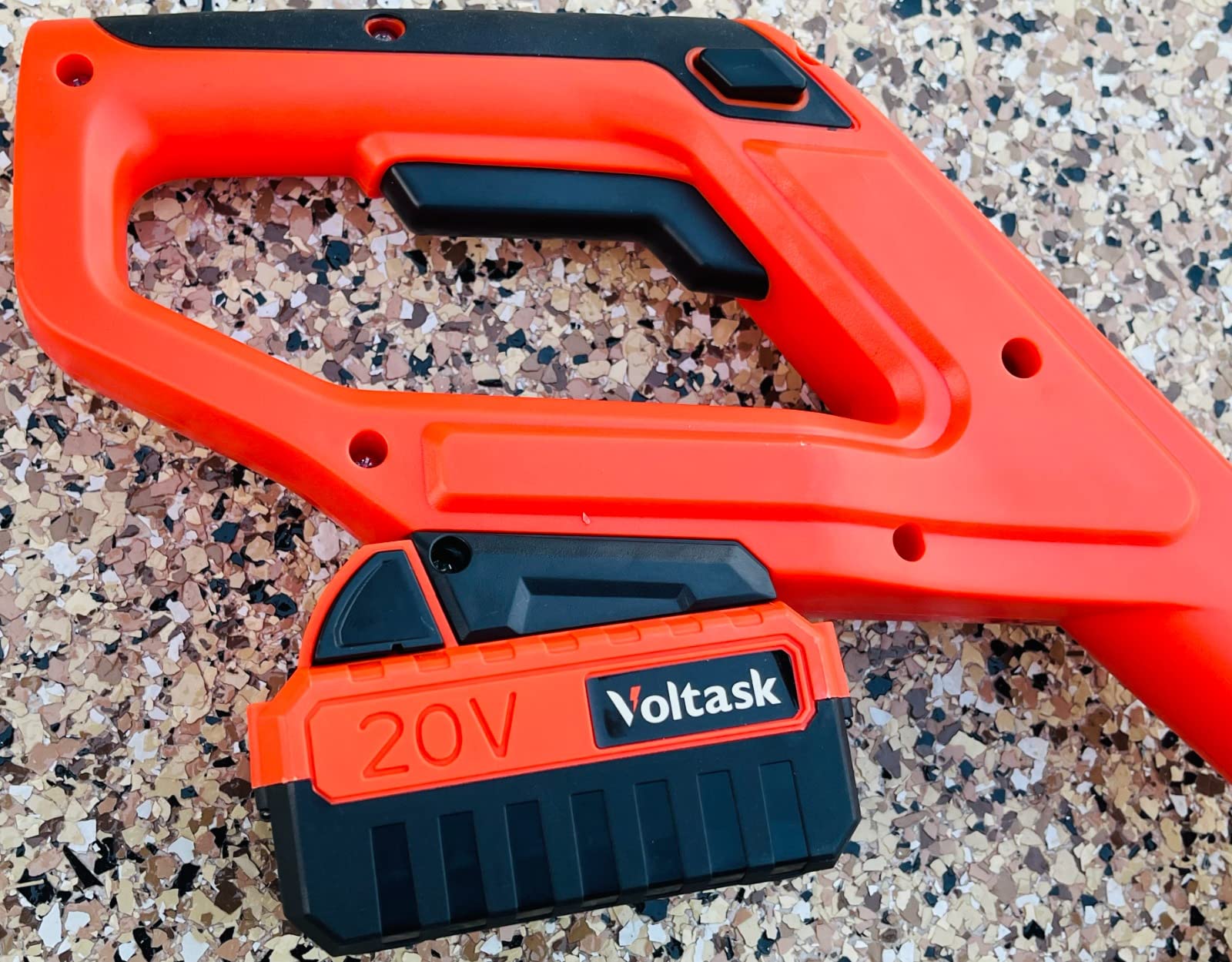 VOLTASK Cordless Snow Shovel, 24V | 13-Inch | 4-Ah Cordless Snow Blower, Battery Snow Blower with Directional Plate & Adjustable Front Handle (4-Ah Battery & Quick Charger Included) photo review