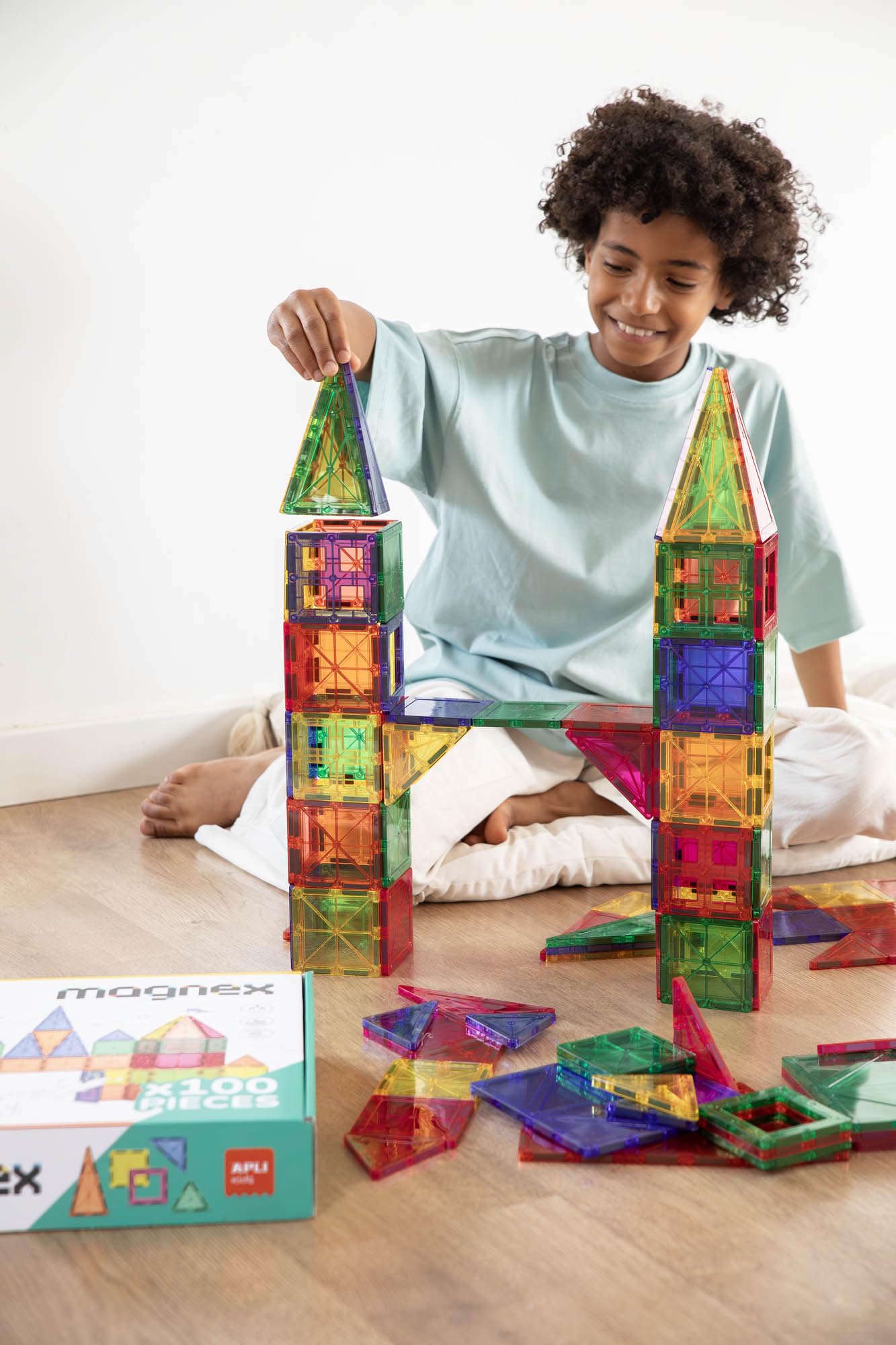 APLI Kids 20138 - Magnex 100 sztuk Magnex Zestaw konstrukcyjny | Zestaw 3D dla dzieci 3+| Kolorowe magnesy geometryczne | Zabawka edukacyjna Steam dla kreatywności i rozwoju poznawczego