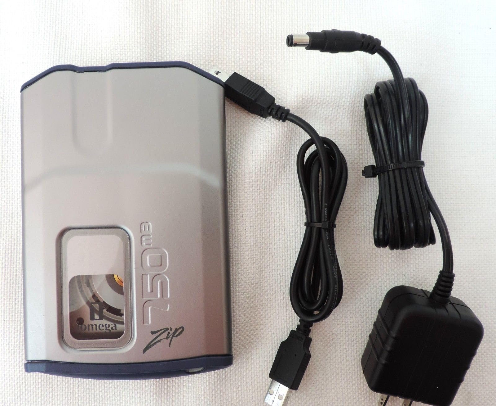 Iomega 32324 Zip 750MB External USB Drive