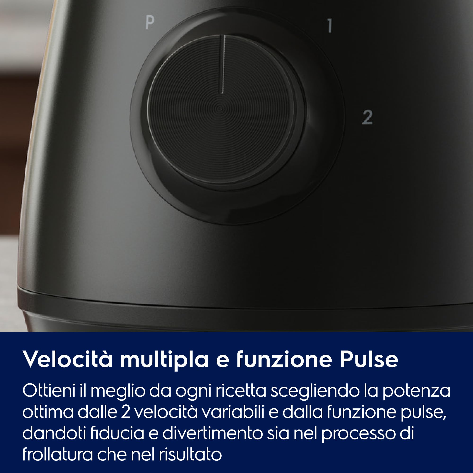 Electrolux E3TB1-4GG, Frullatore da Tavolo Create 3 con Lame TruFlow, Motore 500 W, Caraffa XL 1,5 L, 2 Velocità e Funzione Pulse, Lame in Acciaio Inox, Nero