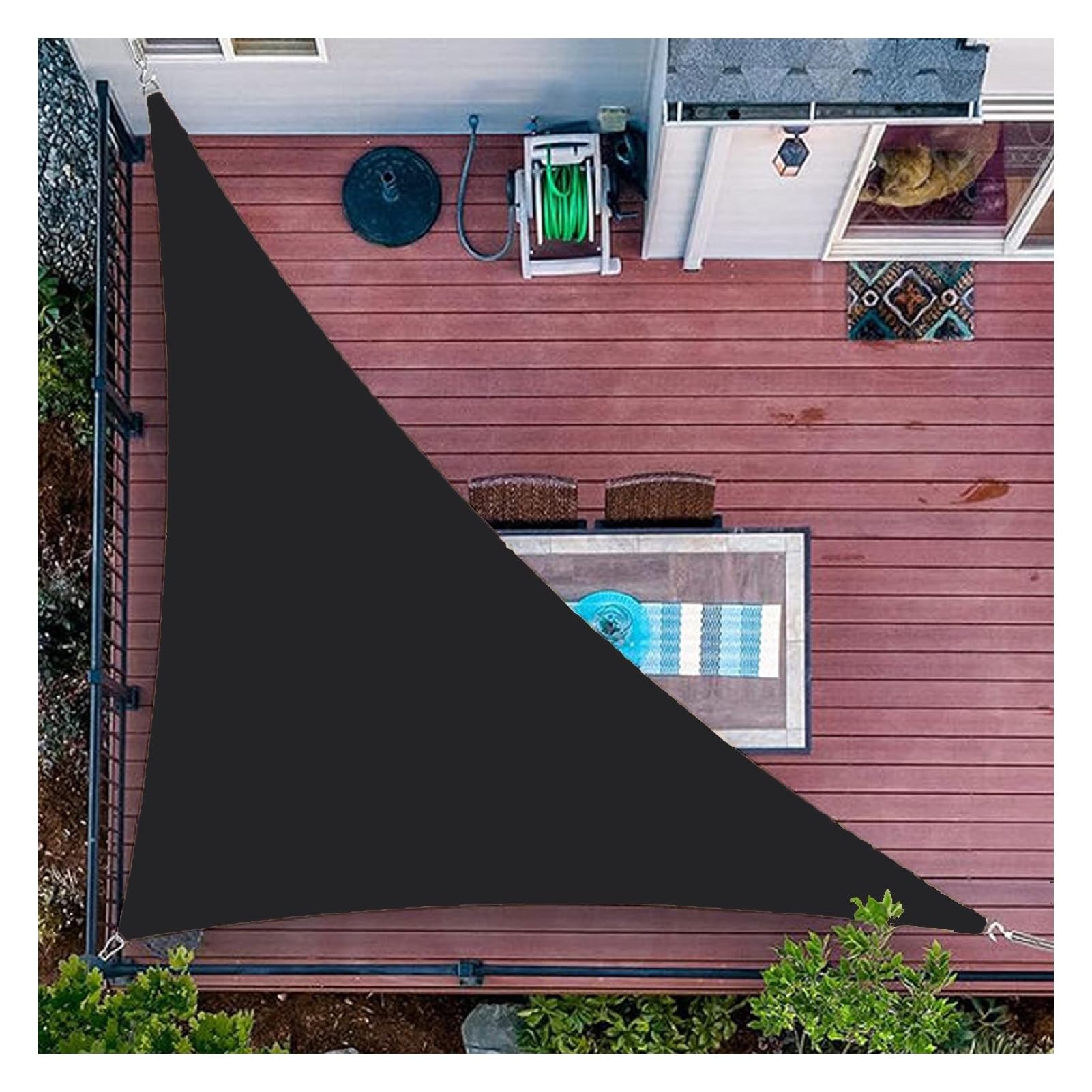 Voile d'ombrage triangulaire respirante pour repas sur terrasse