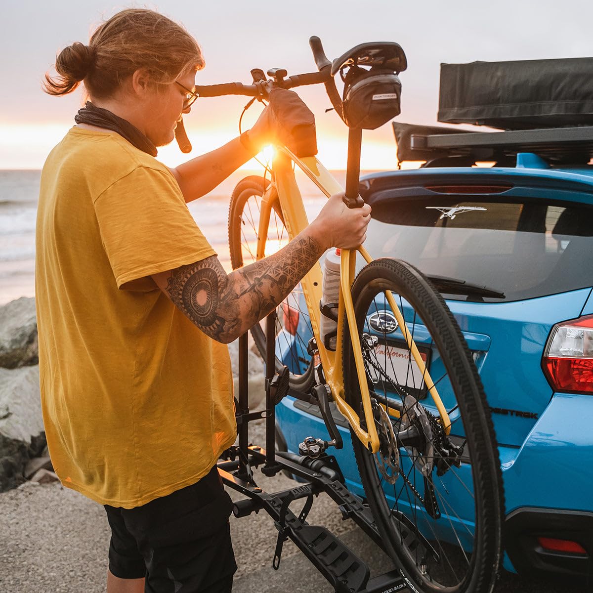 Hollywood Racks Destination 2 Hitch Bike Rack, Transports 2 Bikes up to 35 lbs Each - Lightweight Platform Style Bike Carrier for Car, SUV, or Truck - Secure, Foldable Bicycle Car Racks