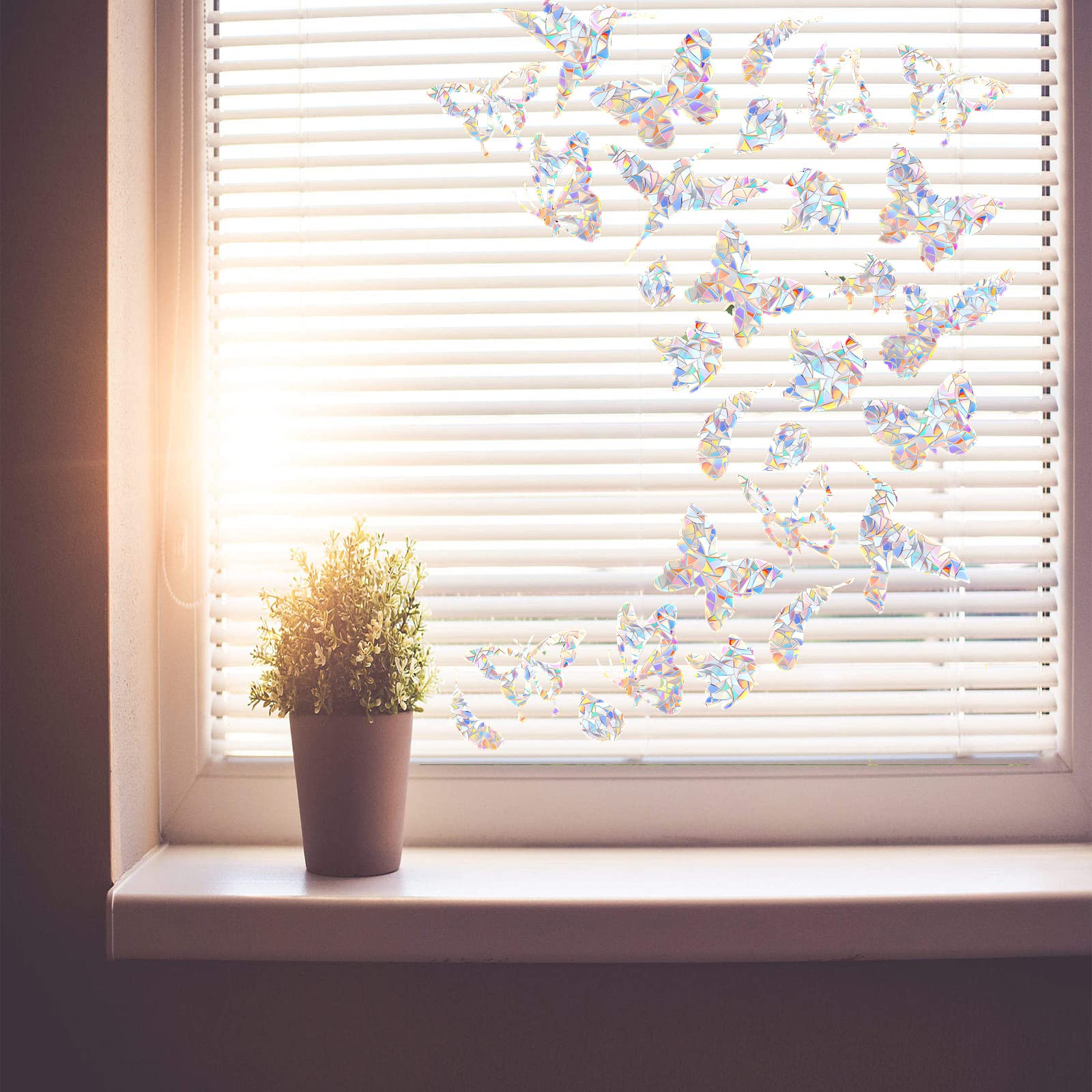 Adesivi Arcobaleno Per Finestre Anticollisione Uccelli – 36 Pezzi Con Forme Di Uccelli, Farfalle, Foglie – Effetto Vetrata Colorata – Statici, Riutilizzabili - 2