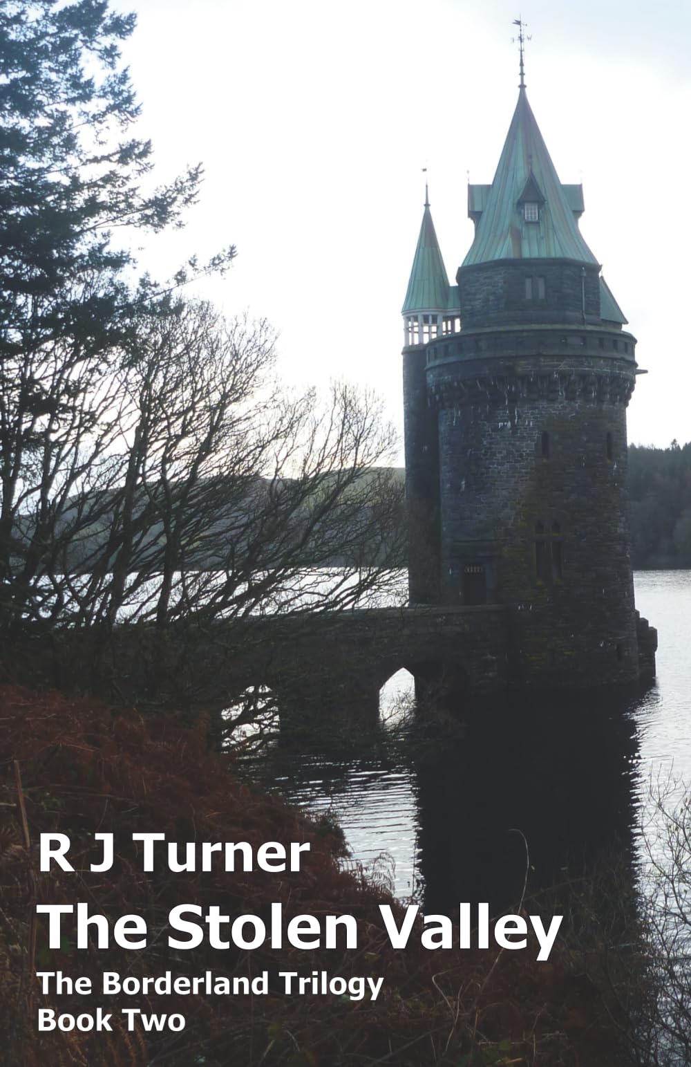 The Stolen Valley: 2 (The Borderland Trilogy)