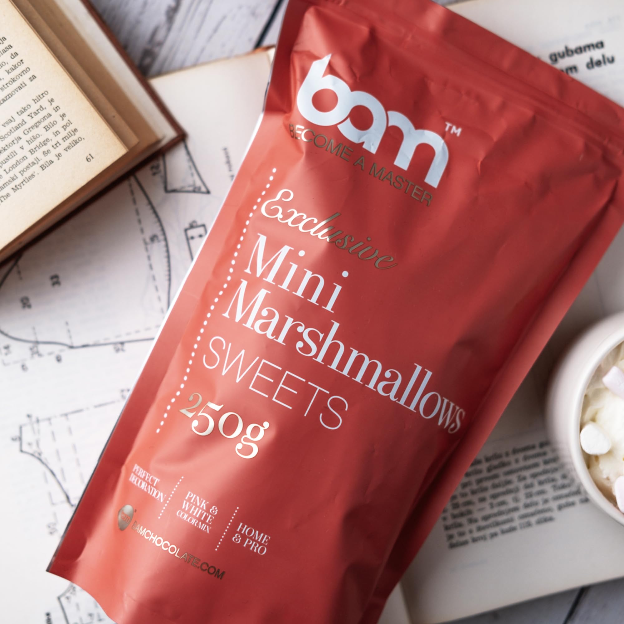 BAM Mini pianki marshmallows, posypka do ciast, idealna do dekoracji ciast, różowa, kremowa i biała, 250 g