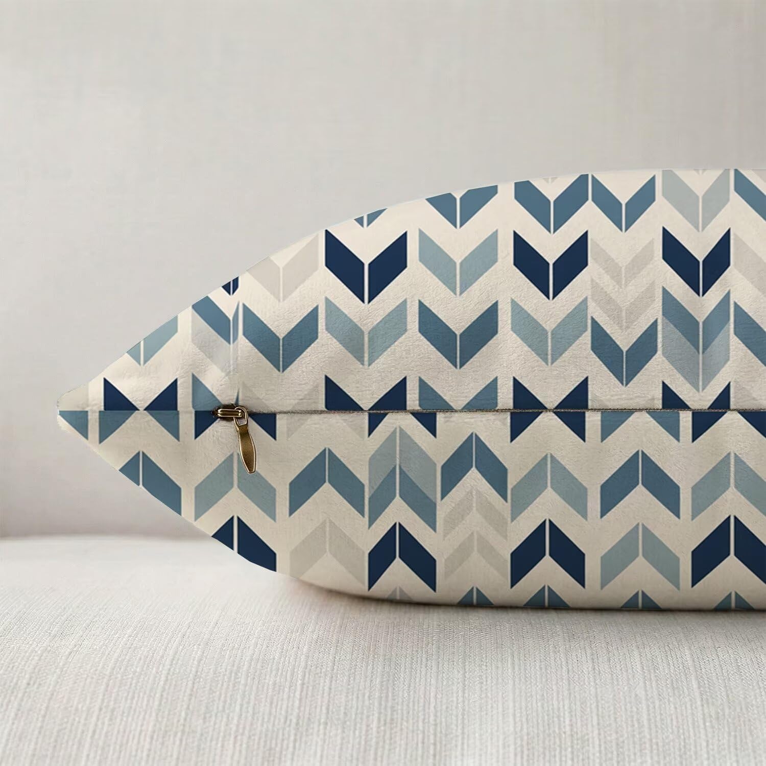 Federe Cuscini Divano 55x55 cm in Peluche Corto Beige, 4 Pezzi Copricuscino Divano con Cerniera Invisibile, Cuscini da Esterno Decorativi per Casa Giardino Soggiorno Camera da Letto A Righe L-G592