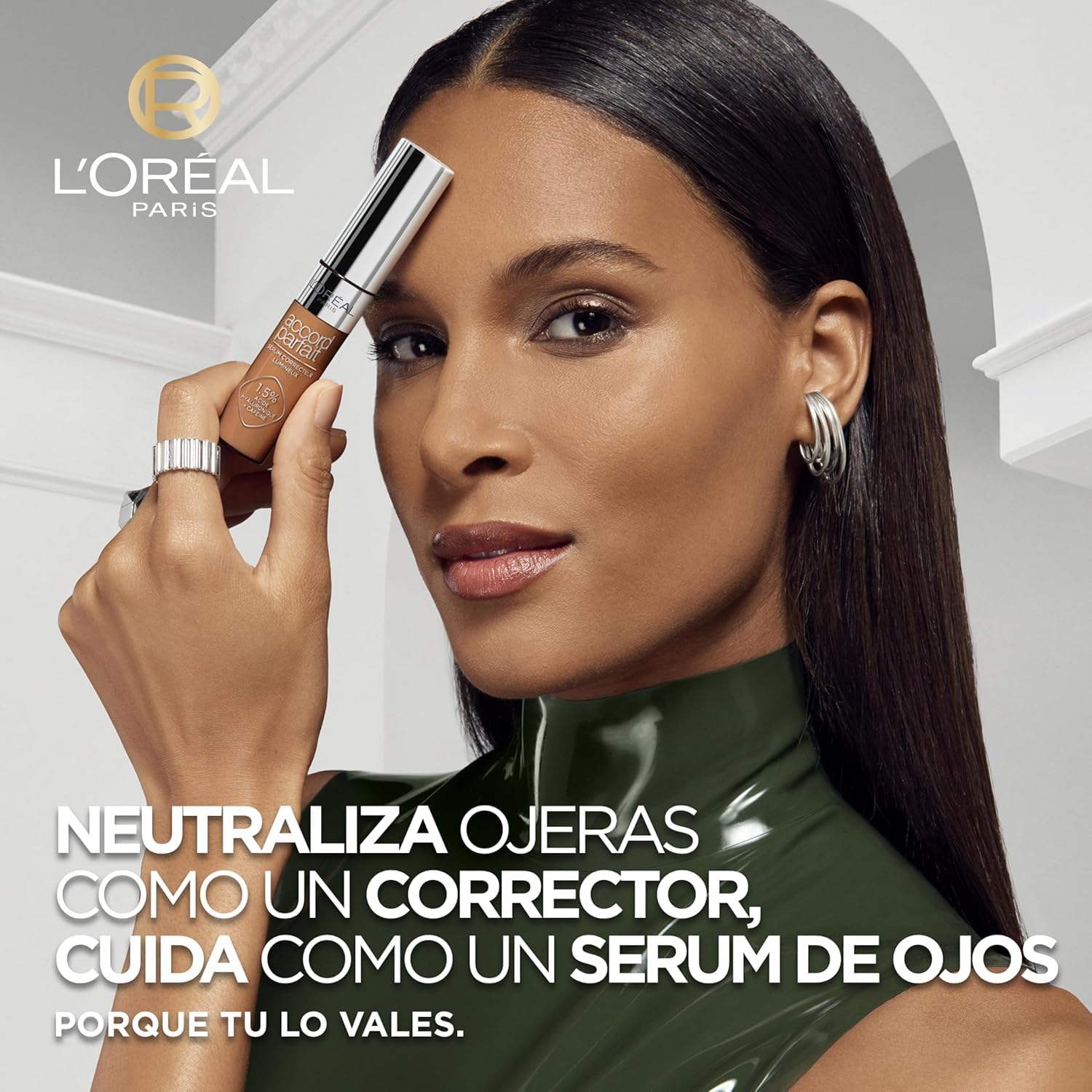Pack L'Oreal Paris Dermo Expertise Revitalift Filler Sérum de Ojos con Ácido Hialurónico y Cafeína, 20 ml + L'Oréal Paris Sérum Corrector Iluminador, Cobertura Media, Accord Parfait, Tono 2R, 10ml