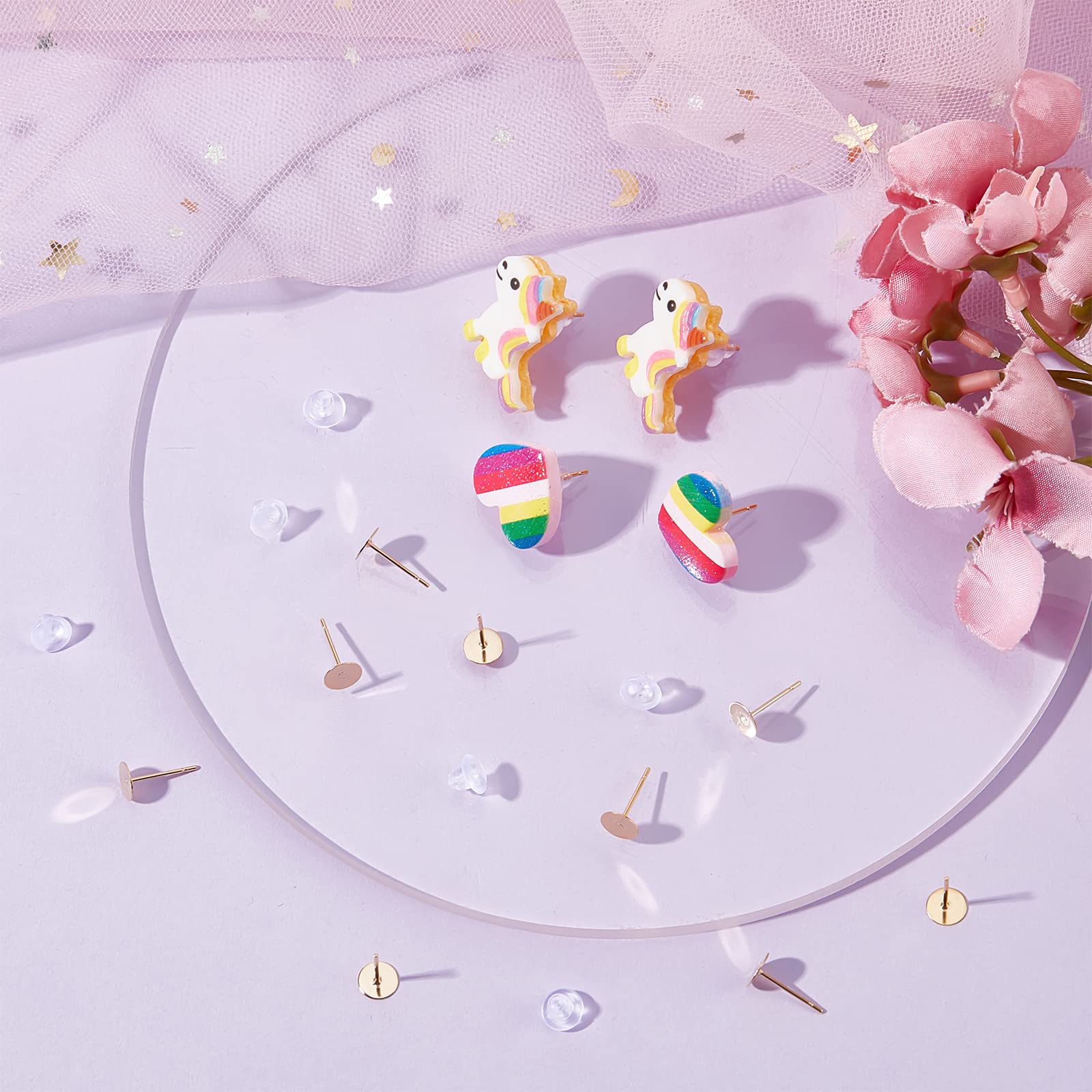 Beebeecraft 20 Pièces De Boucles D'oreilles Losanges 18K Plaqué Or Torsadé Carré Boucle D'oreille Avec Boucle Et 20 Pièces Écrous D'oreille Pour Bricolage Boucles D'oreilles Fabrication