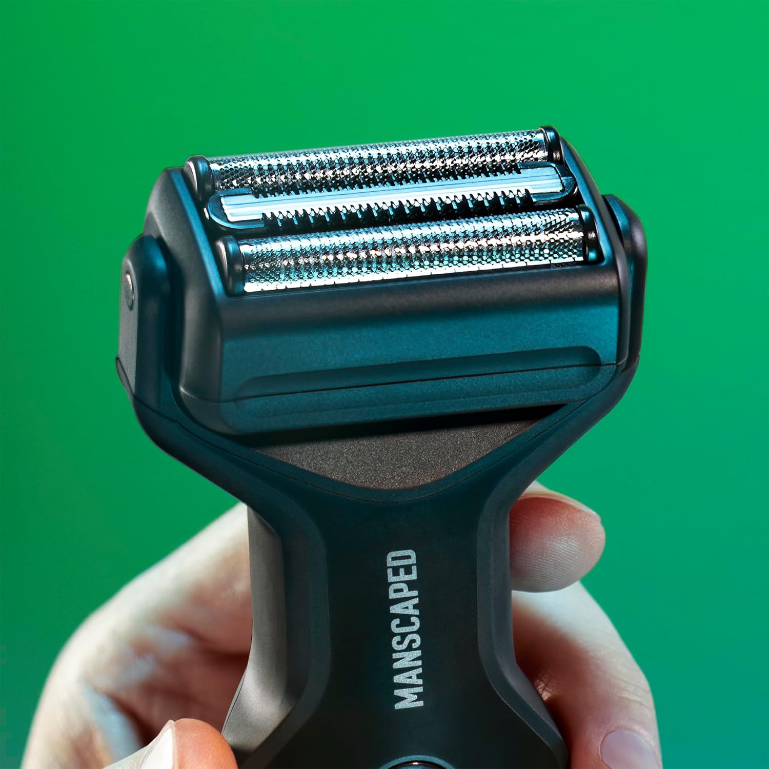 MANSCAPED® The Chairman™ Plus Men’s Electric Foil Face Shaver - Two Interchangeable Blade Heads, SkinSafe® Three-Blade Foil & Precision Sideburn & Jawline Trimmer, USB-C Charging, Gentle on Neck Area - Image 9