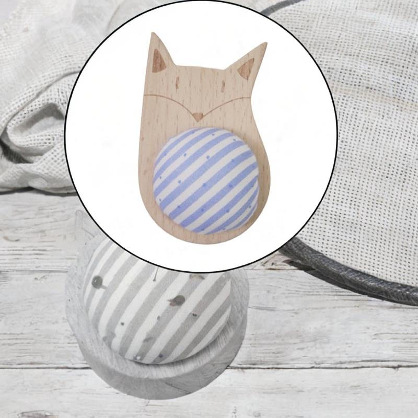 Nishiyuenyi Pincushion Needle Holder Compact Sewing Needle Cushion Holder Wooden Base for Quilting Household DIY Crafts Cross Stitch, Fox