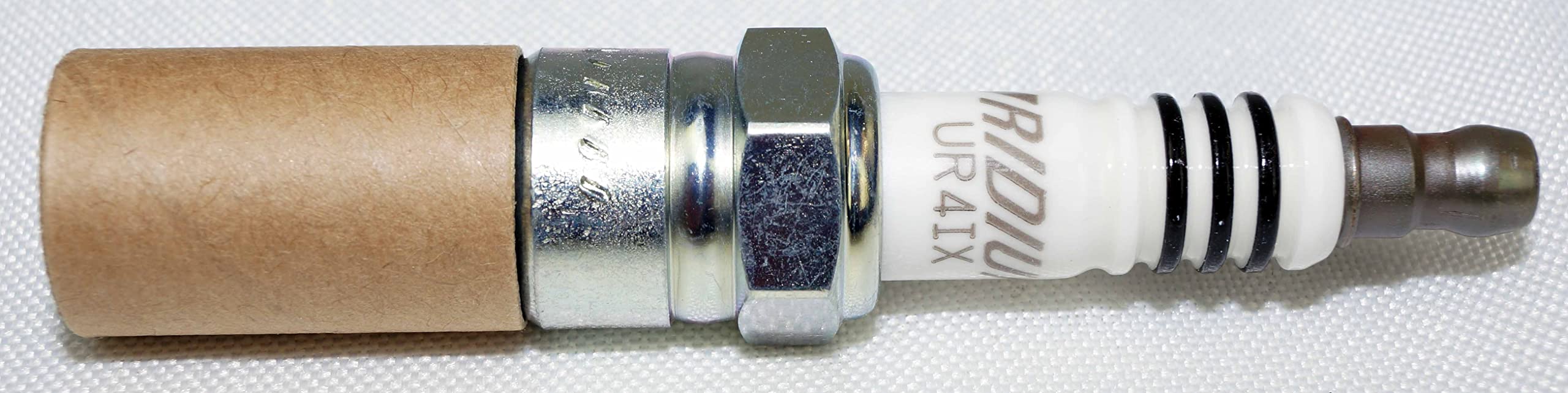 8 New NGK Iridium IX accensione UR4IX # 7401