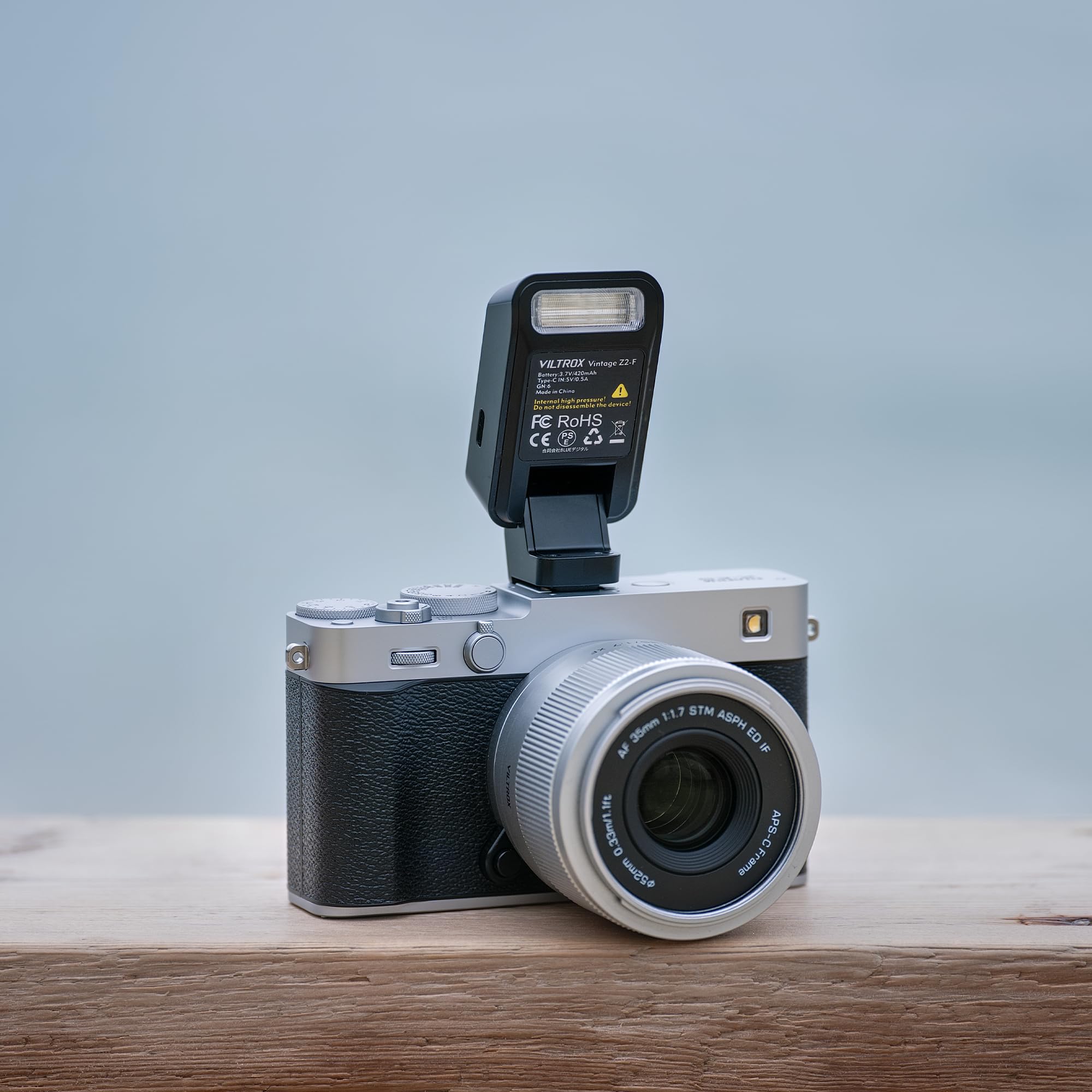 VILTROX Flash TTL Mini Retro per Fujifilm, Speedlite Tascabile Pieghevole, 10 Ws, USB-C Ricaricabile (Z2-F)