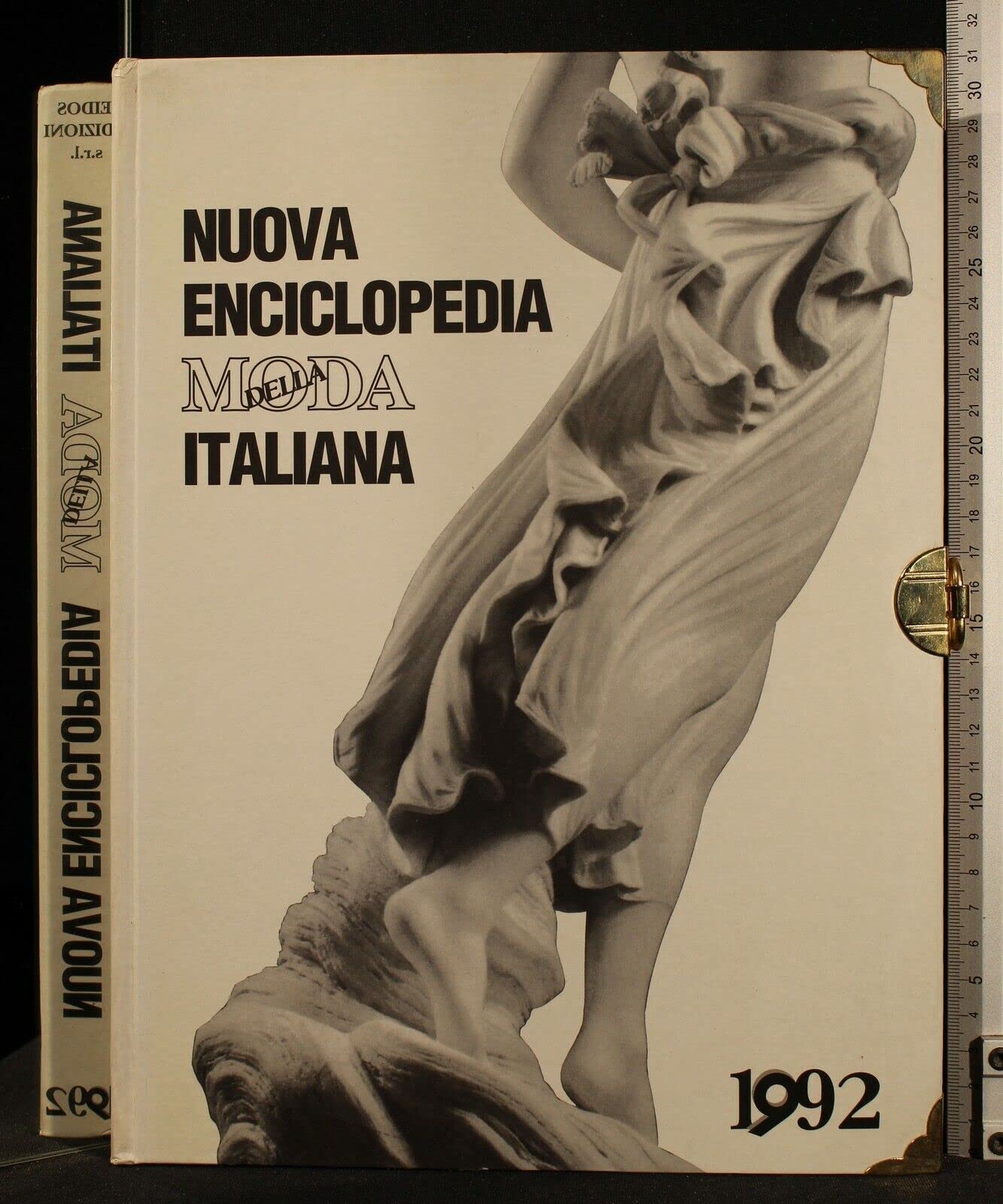 NUOVA ENCICLOPEDIA DELLA MODA ITALIANA. 1992