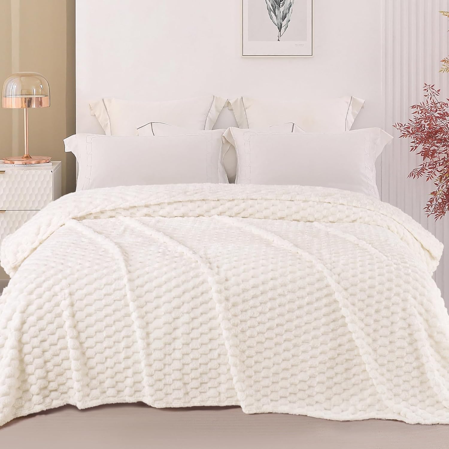 Exclusivo Mezcla Fleece King Blanket for Bed, Extra Large Fuzzy Ivory Bed Blankets, Soft Cozy Plush Sofa Throws for All Seasons, 90x104 Inches - Image 2