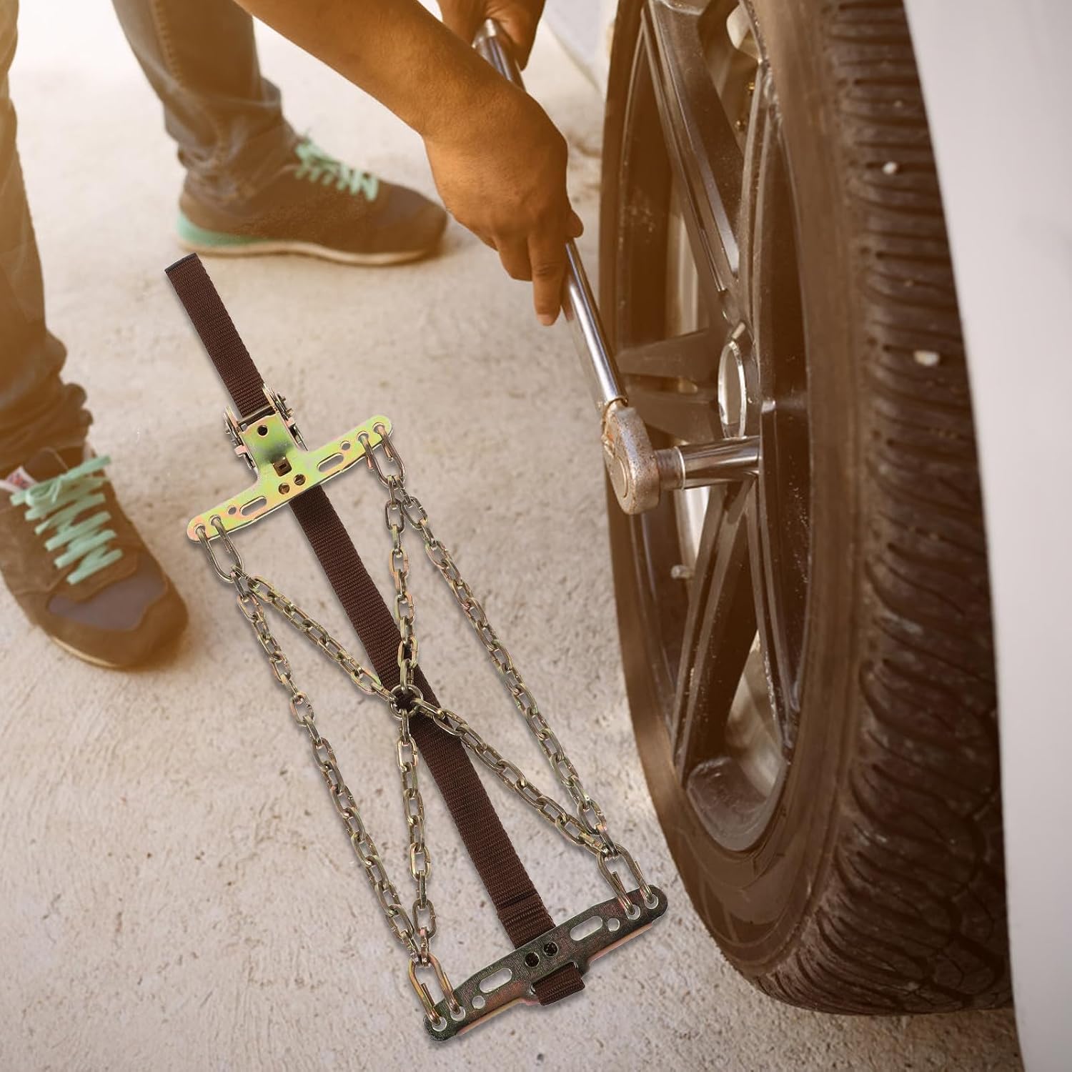 Tire Snow Chains Wear Resistant Steel Anti Skid Chain for Climbing