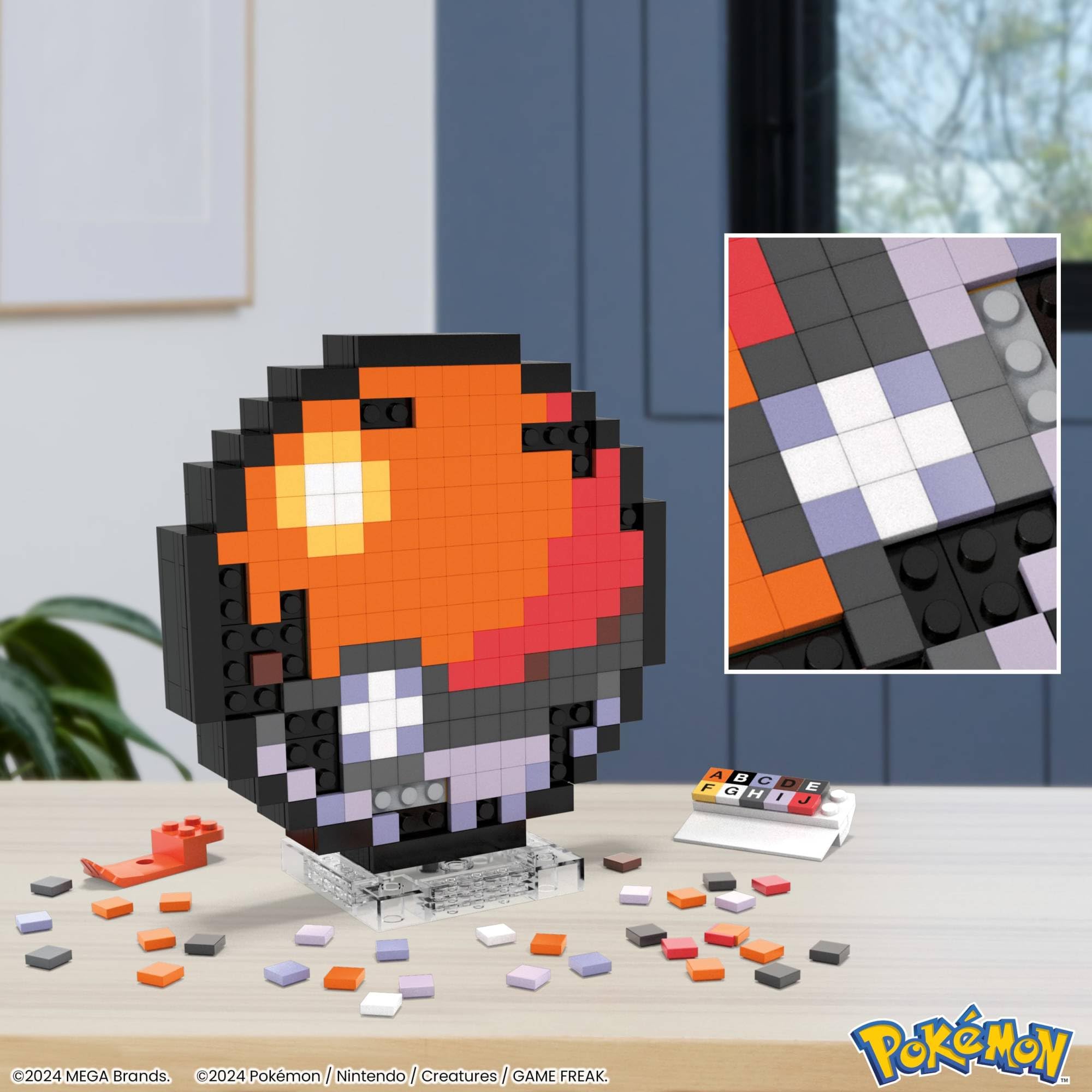 Mega Pokémon - Poké Ball Pixel Art, Set da Costruire con 381 Pezzi e Stile retrò pixelato, da esporre con Base Inclusa o da Appendere a Parete, Giocattolo per Collezionisti, 13+ Anni, JGG71