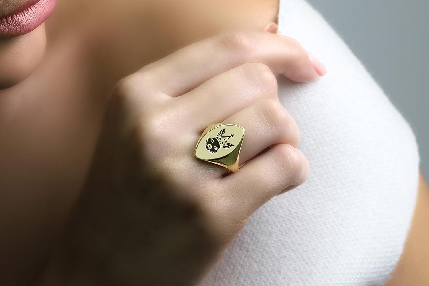 14k Gold Rabbit Signet Ring - Fantasy Bunny Design - Cute Statement Jewelry - Marquise Shape