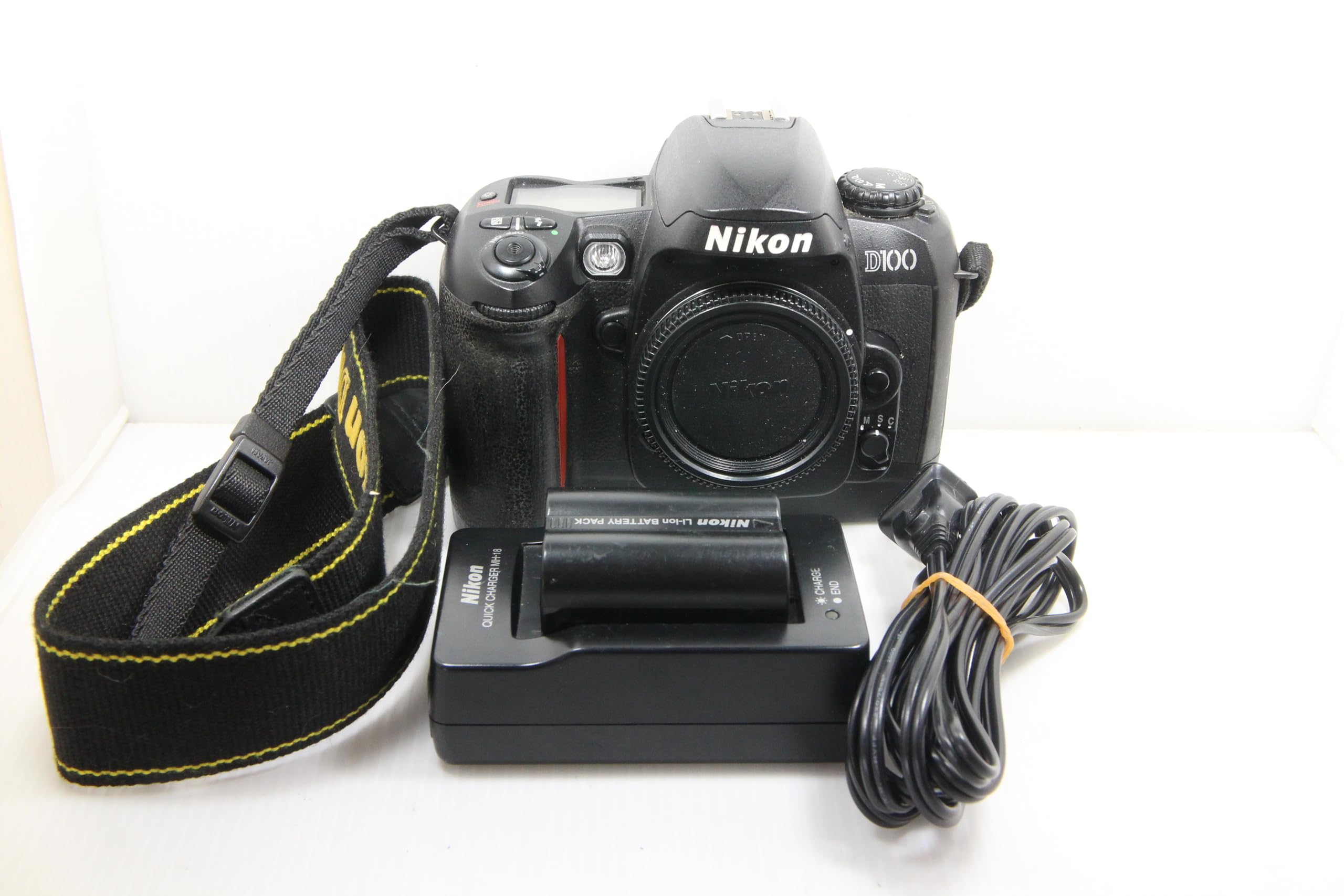 【極美品】 Nikon D100 CCDセンサー フルセット 動作良好 極美品】 Nikon D100 CCDセンサー フルセット 動作良好