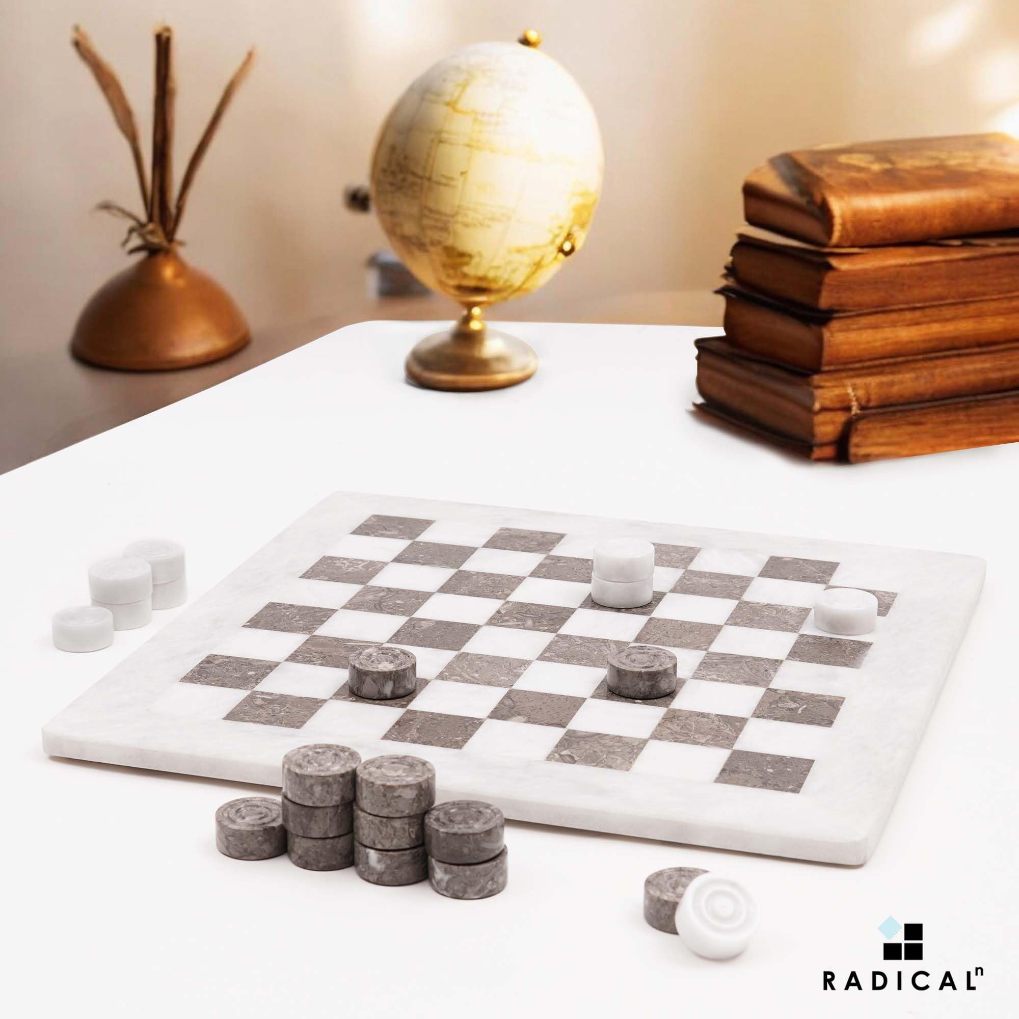 Radicaln Set da dama in marmo bianco e oceanico da 38,1 cm, fatto a mano, gioco da tavolo per adulti, ideale per dama