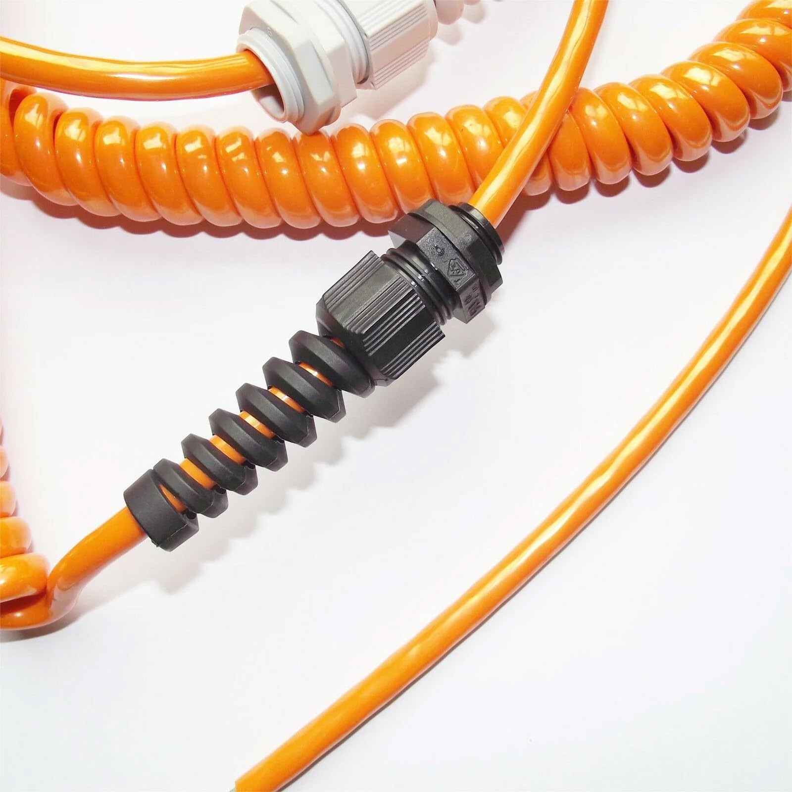 ATTAS 5-adriges Spiralkabel, Gewerbe- und Industrietore, Aderquerschnitt 0,5 mm², Orange, PUR, Metall, 6,5 m, 5-polig, AWG 20, für Roll- und Sektionaltore, Schließkantensicherungen