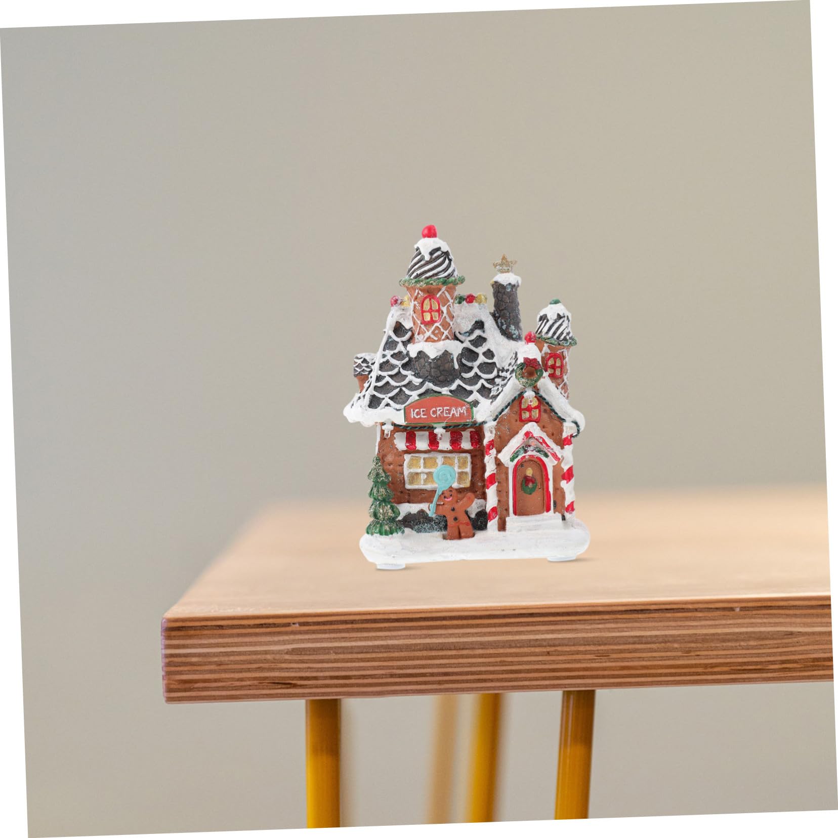 Adorno Navideño Casa Luminosa de Resina Luz LED para Escritorio y Oficina Adorno Navideño Acabado Diseño Detallado