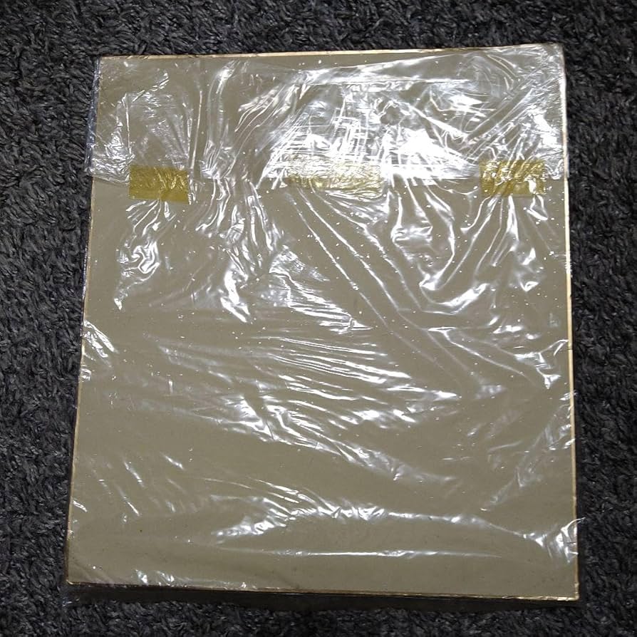 Amazon.co.jp: 松田聖子 サイン色紙 写真付き : 文房具・オフィス用品