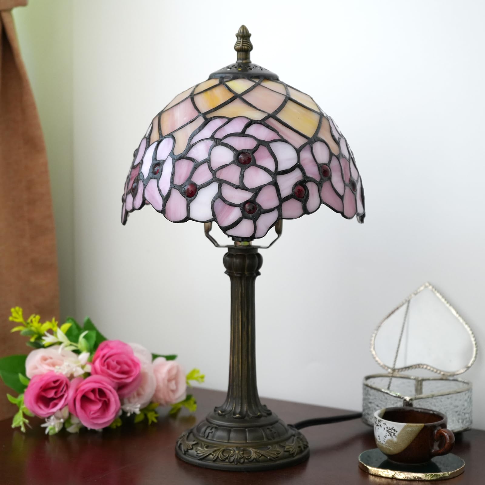 Lampe de table en verre teinté Tiffany 8X8X14 pouces Lampe de lecture de bureau Décor à côté de la chambre Salon Maison (fleur de cerisier)