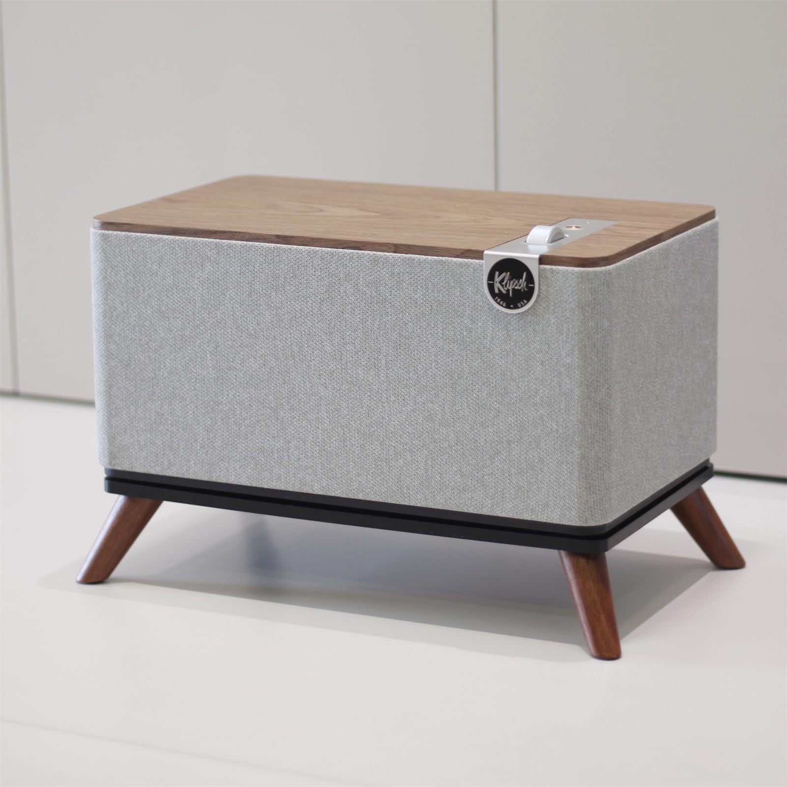 DAYJOY Wood Desktop Speaker Stand Holder Compatible with Klipsch The One Plus Wireless Speaker,Stand Holder Bracket,Table Desk Speaker Mounts(Walnut)