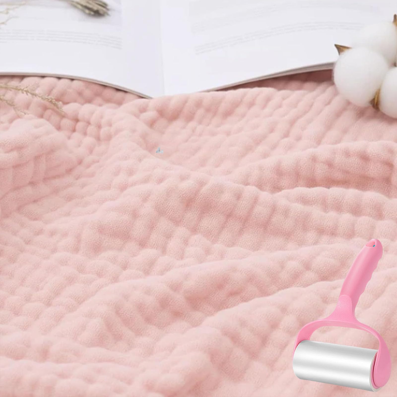 La couvertures en mousseline rose pour vos moments cocooning de salon