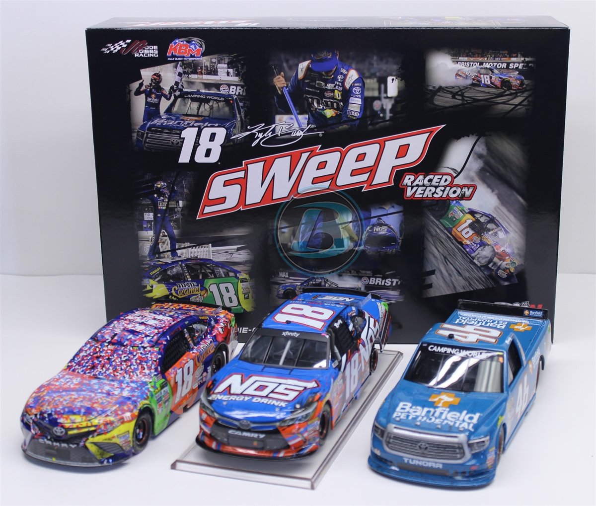 Lionel Racing W181721M3KBES Kyle Busch #18 Bristol Sweep 3 Car Set