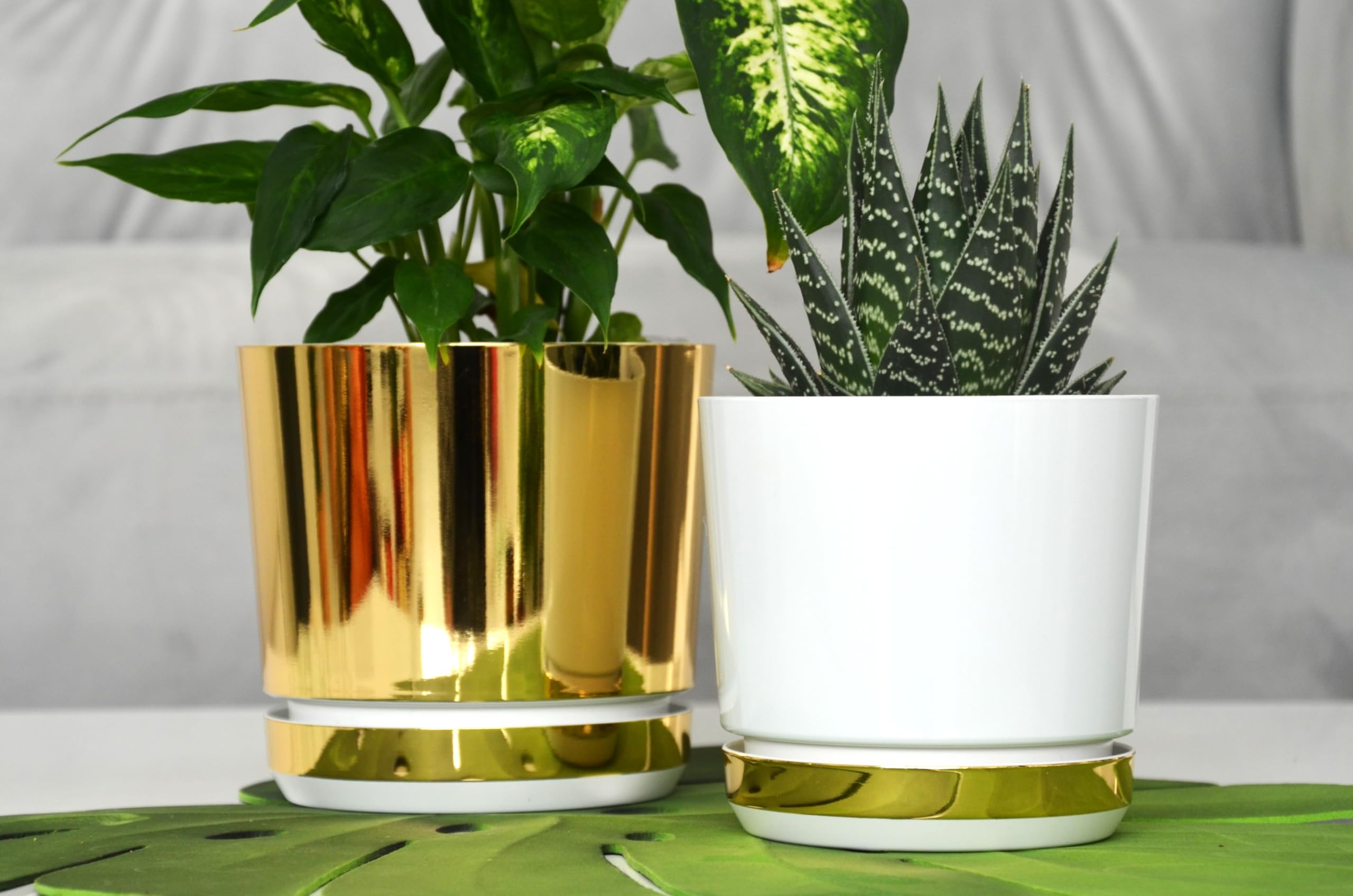KERD Très Grand Pot de Fleurs 32 cm, Style Glamour Couleur Or Champagne, Finition Brillante pour Plantes, Rond avec Soucoupe, Fabriqué en Europe, Plastique Recyclé