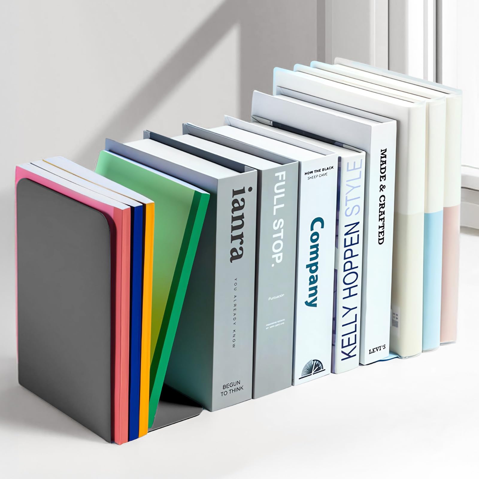 M&G Buchstützen 1 Paar, schwarz, große Metall-Buchstützen für Regale, L-Typ-Buchstopper für schwere Bücher, rutschfester Buchständer für Büro, Zuhause, Schulbedarf