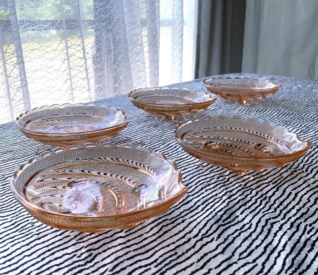 Amazon.co.jp: 大正期素朴でレトロな和ガラスの鮑型プレスガラス皿5客