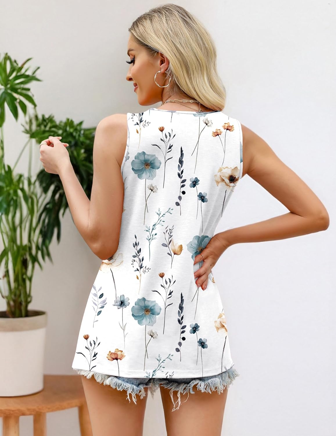 Zeagoo Women's Summer Tank Tops 2026 Pleated Crew Neck Floral Solid Loose Fit Casual Sleeveless Flowy Boho Tunic Shirts - Image 5