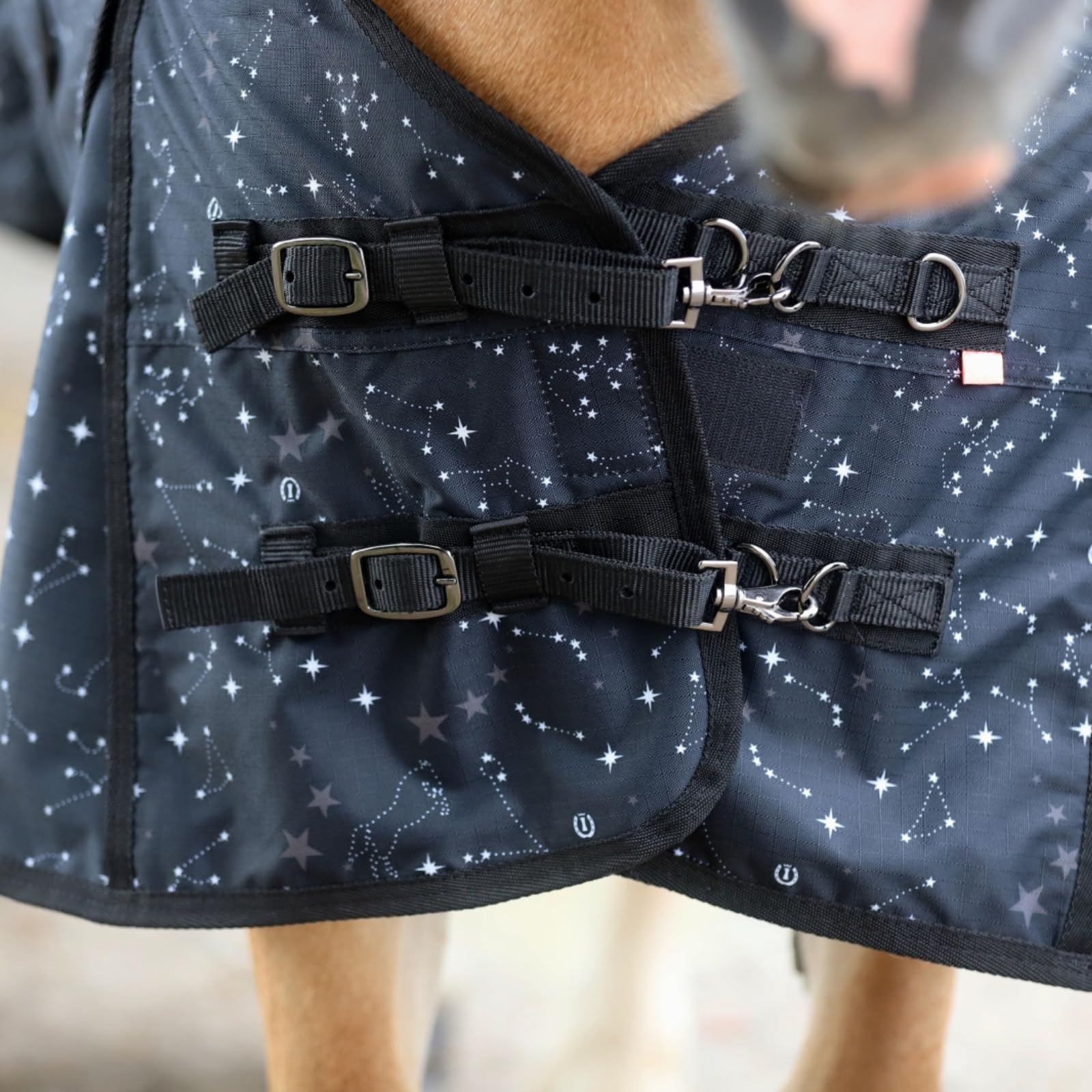 Imperial Riding - Outdoordecke 600D IRHSuper-Dry Stardust – als Regendecke, Übergangsdecke & Winterdecke – wasserdichte Weidedecke mit Fleece-Futter – Pferdedecke in Schwarz – 125cm