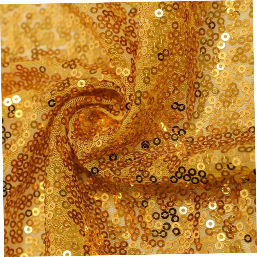 Nappe pailletée dorée polyester Mobestech pour sublimer une table de fête